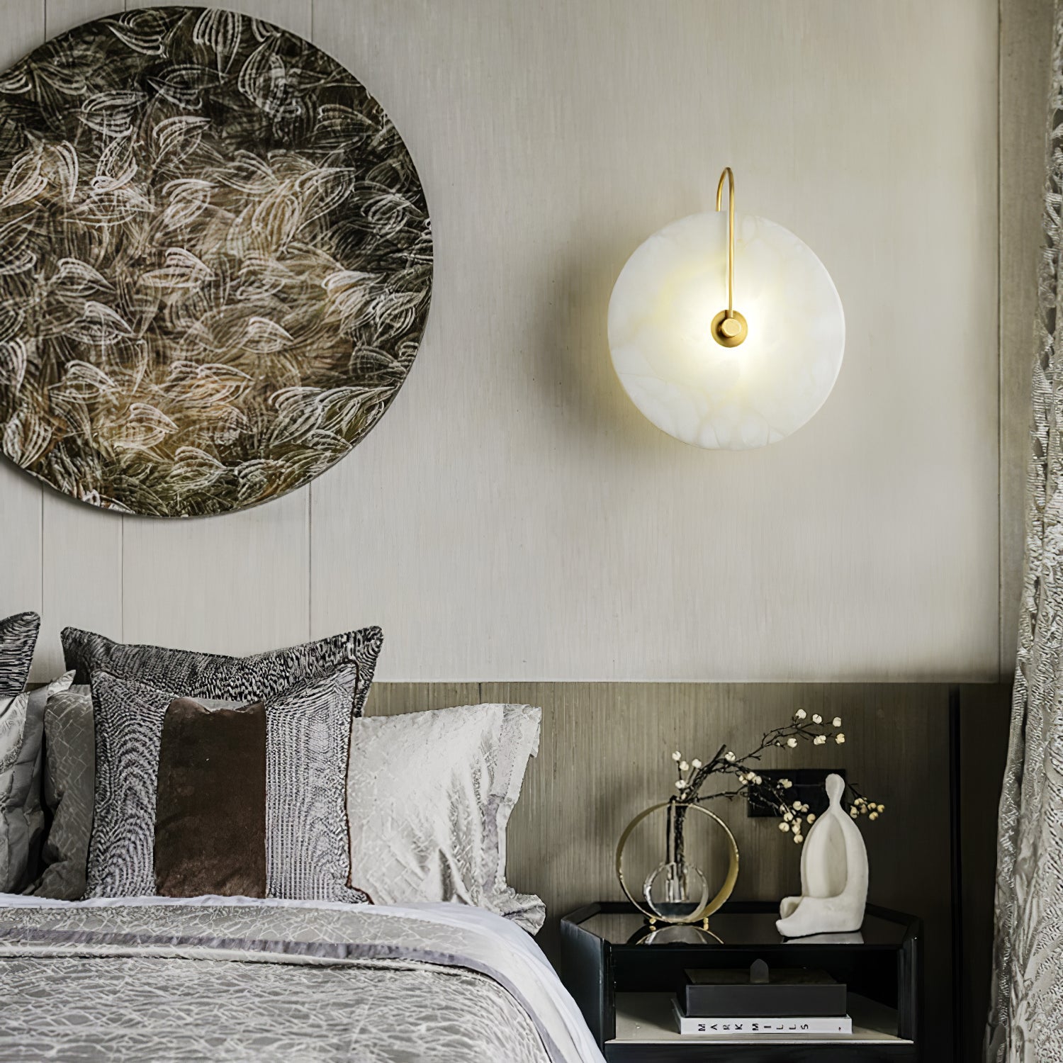Elaris Alabaster Globe Wall Lamp - Blowlighting