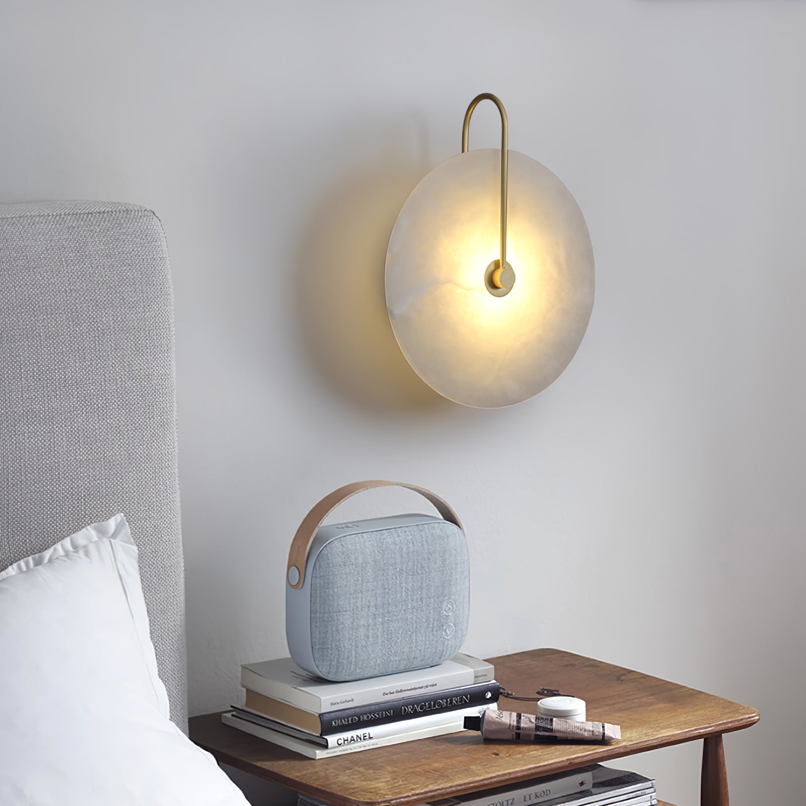 Elaris Alabaster Globe Wall Lamp - Blowlighting