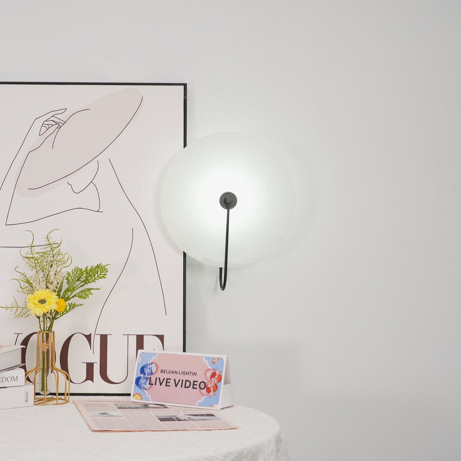Elaris Alabaster Globe Wall Lamp - Blowlighting