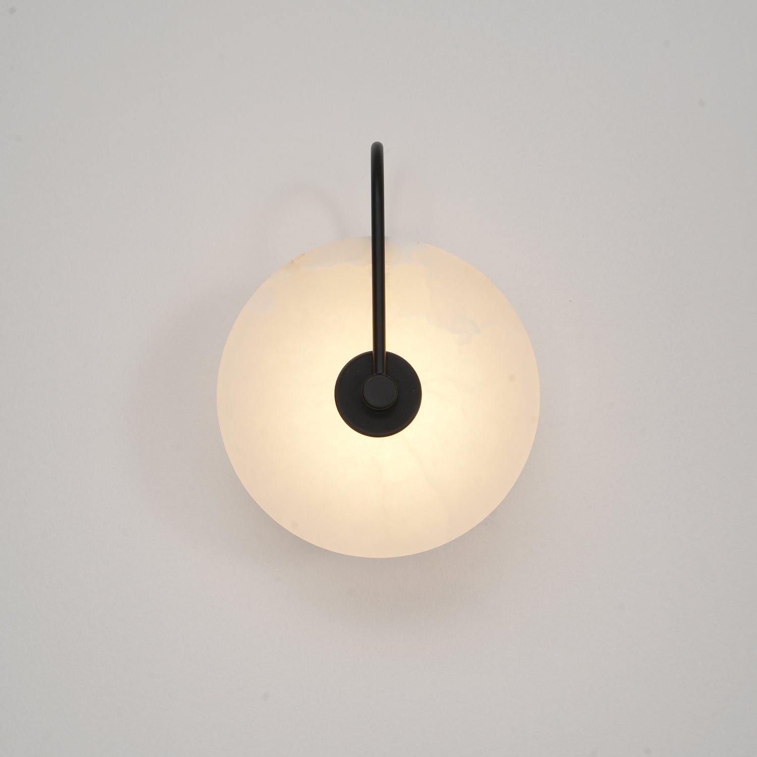 Elaris Alabaster Globe Wall Lamp - Blowlighting