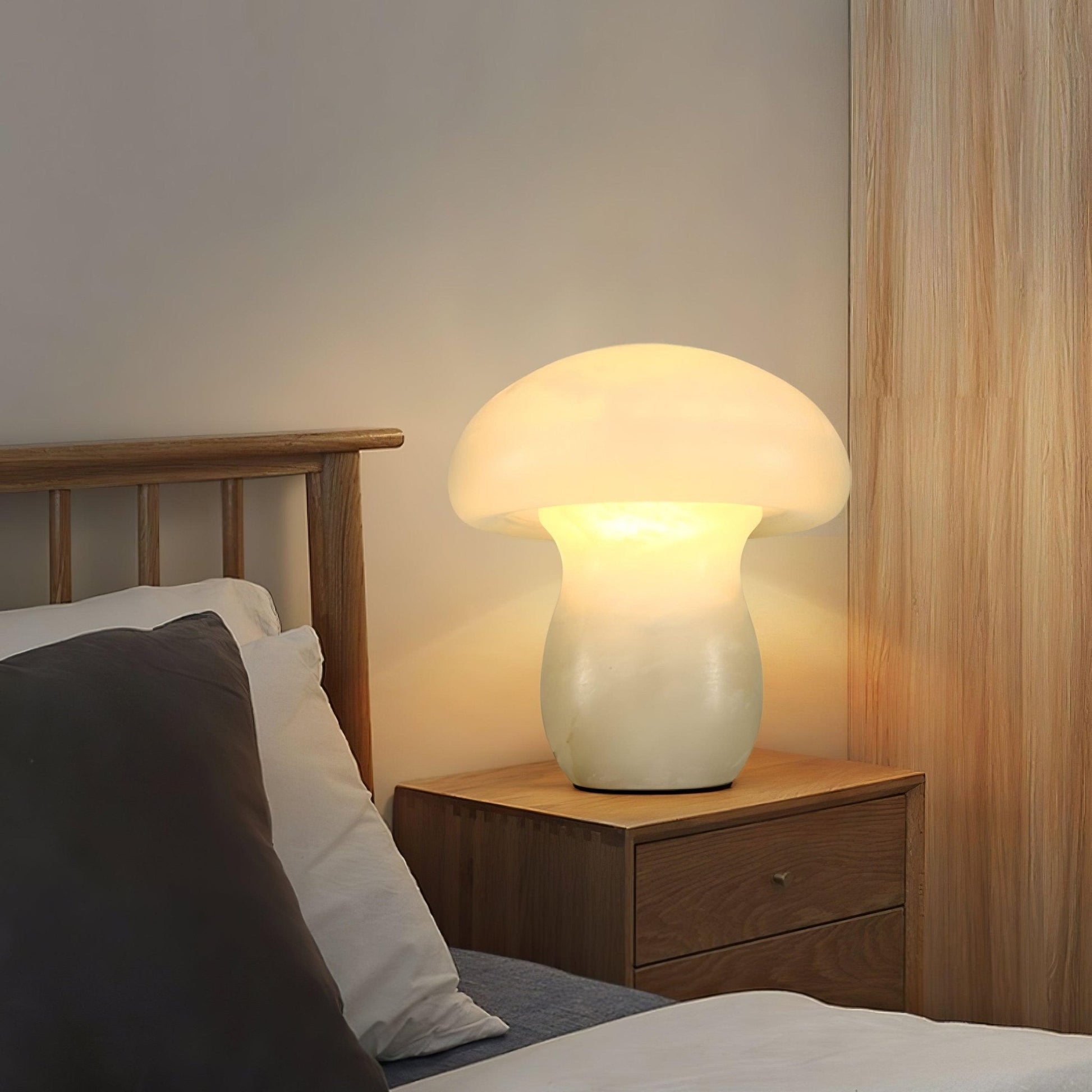 Nera Alabaster Table Lamp - Blowlighting