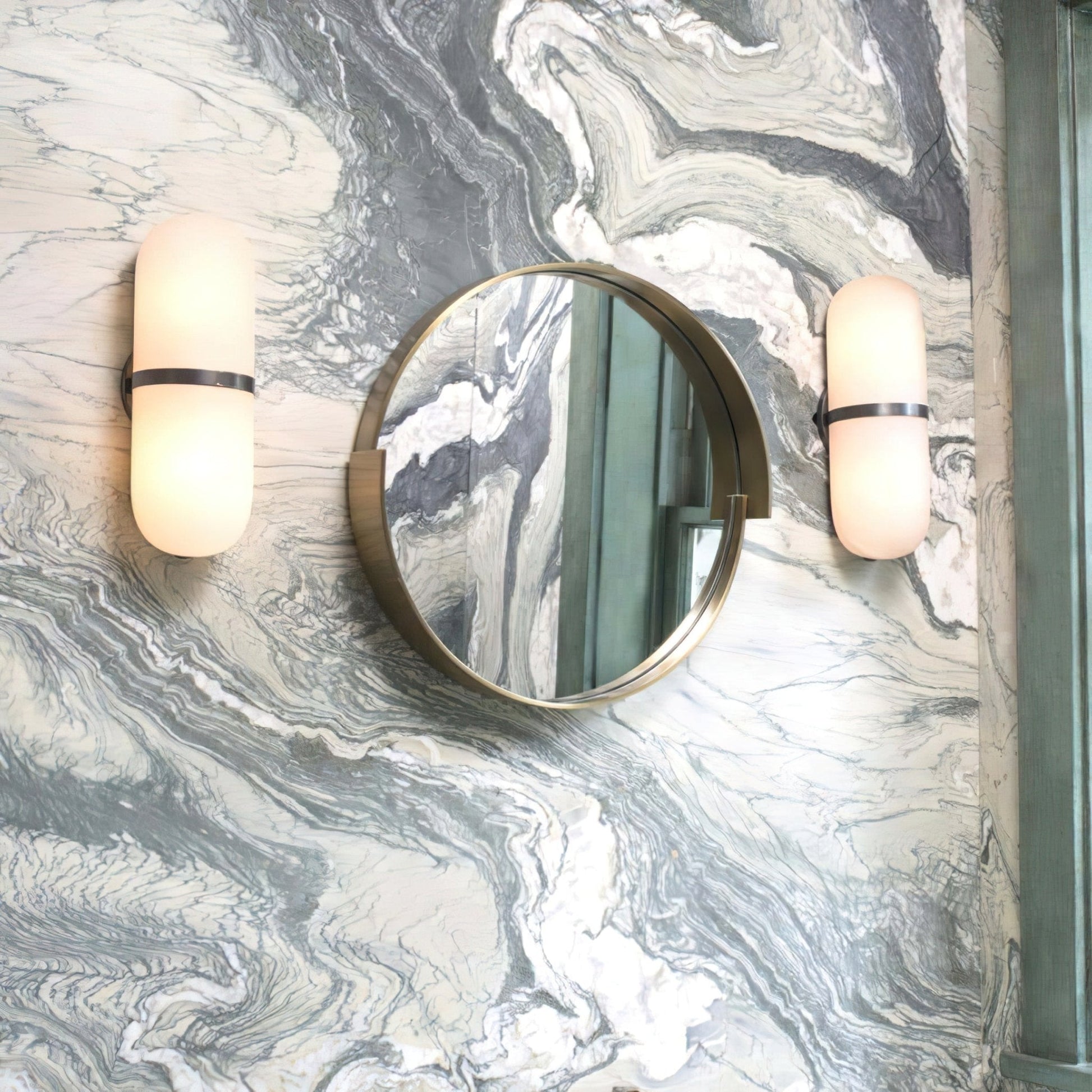 Vitheion Minimalist Alabaster Wall Light - Blowlighting