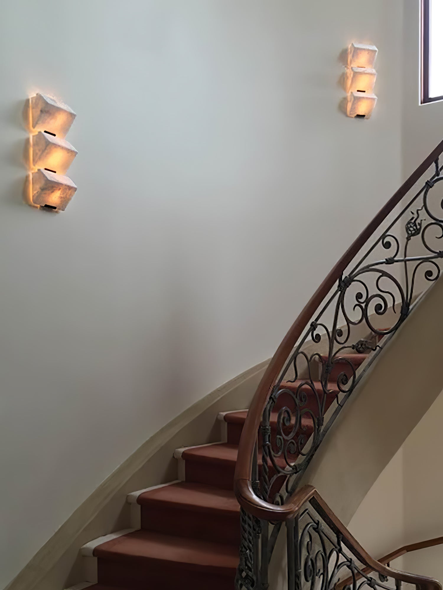 Dione Alabaster Wall Lamp - Blowlighting