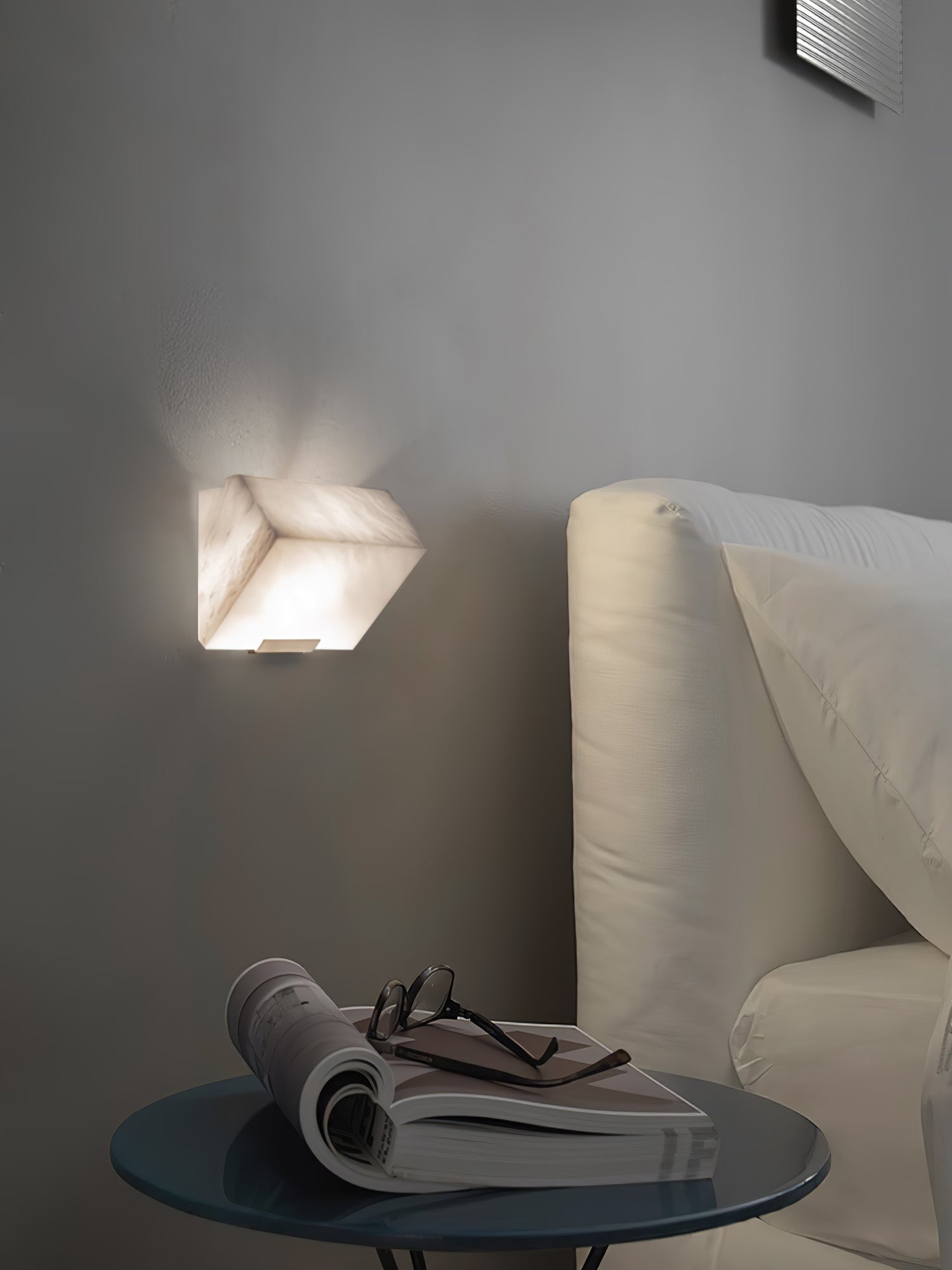 Dione Alabaster Wall Lamp - Blowlighting