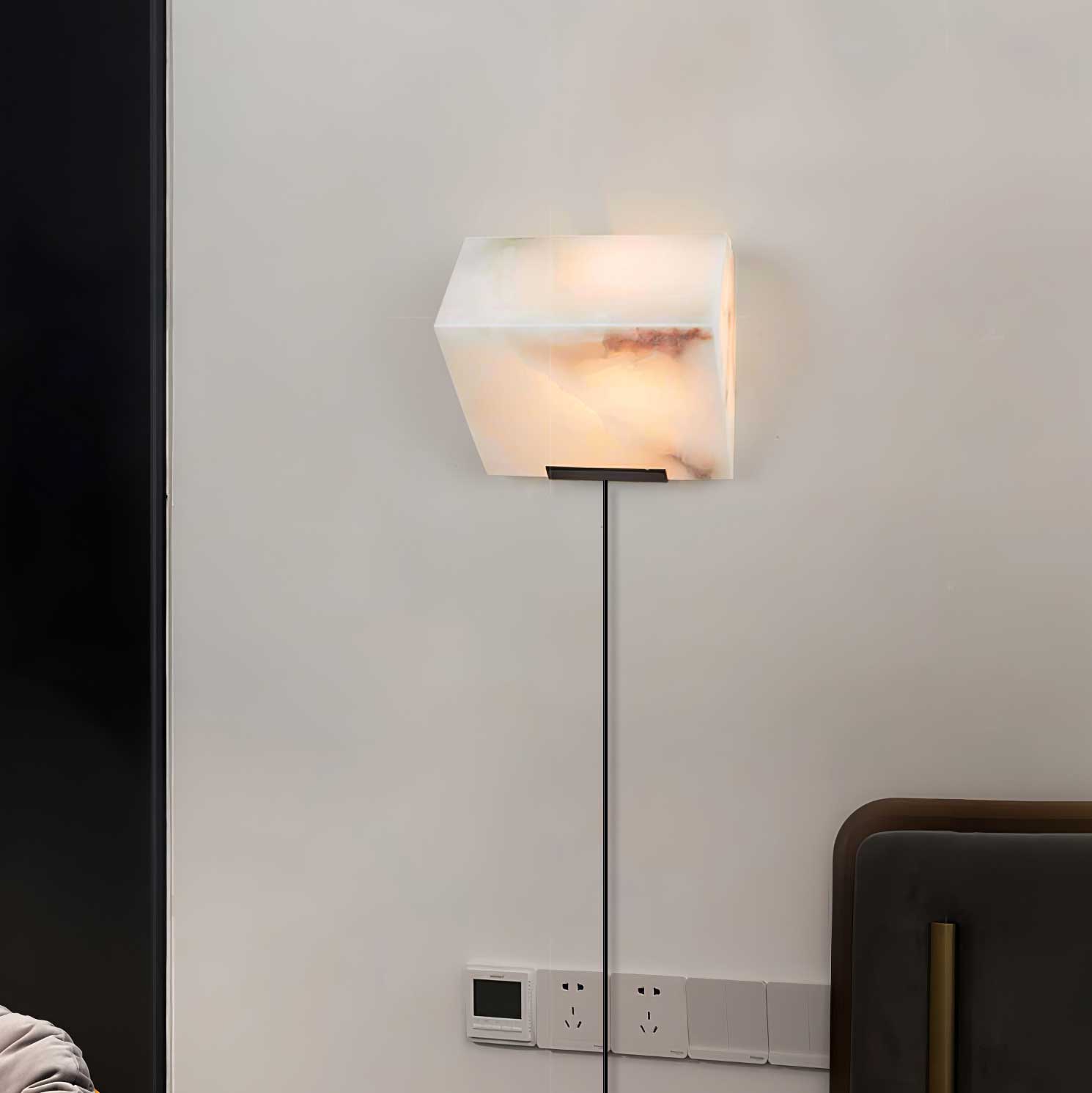 Dione Alabaster Wall Lamp - Blowlighting