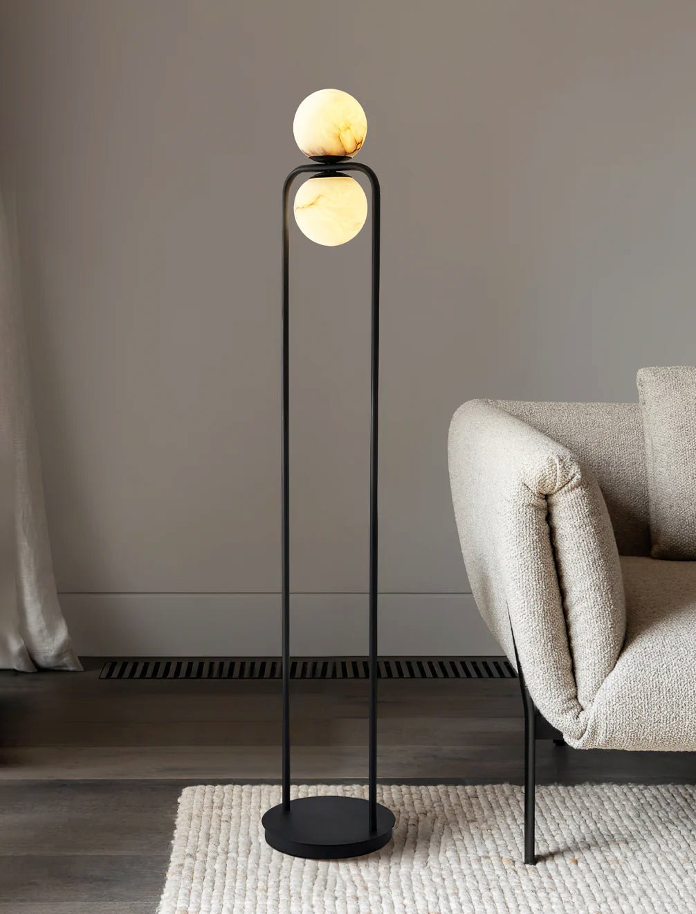 Callista Minimalist Alabaster Floor Lamp - Blowlighting
