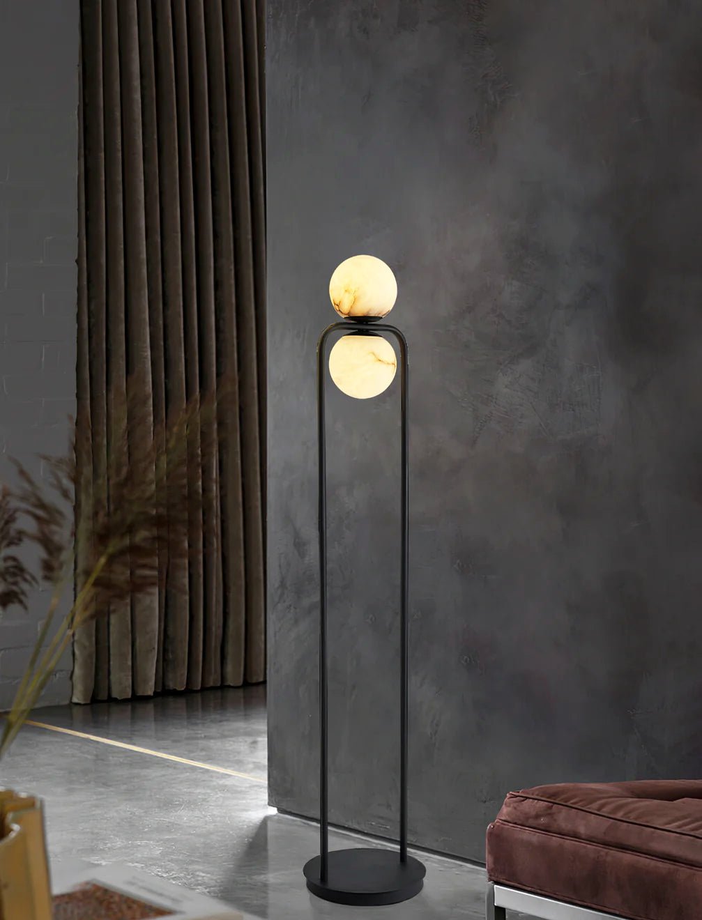 Callista Minimalist Alabaster Floor Lamp - Blowlighting