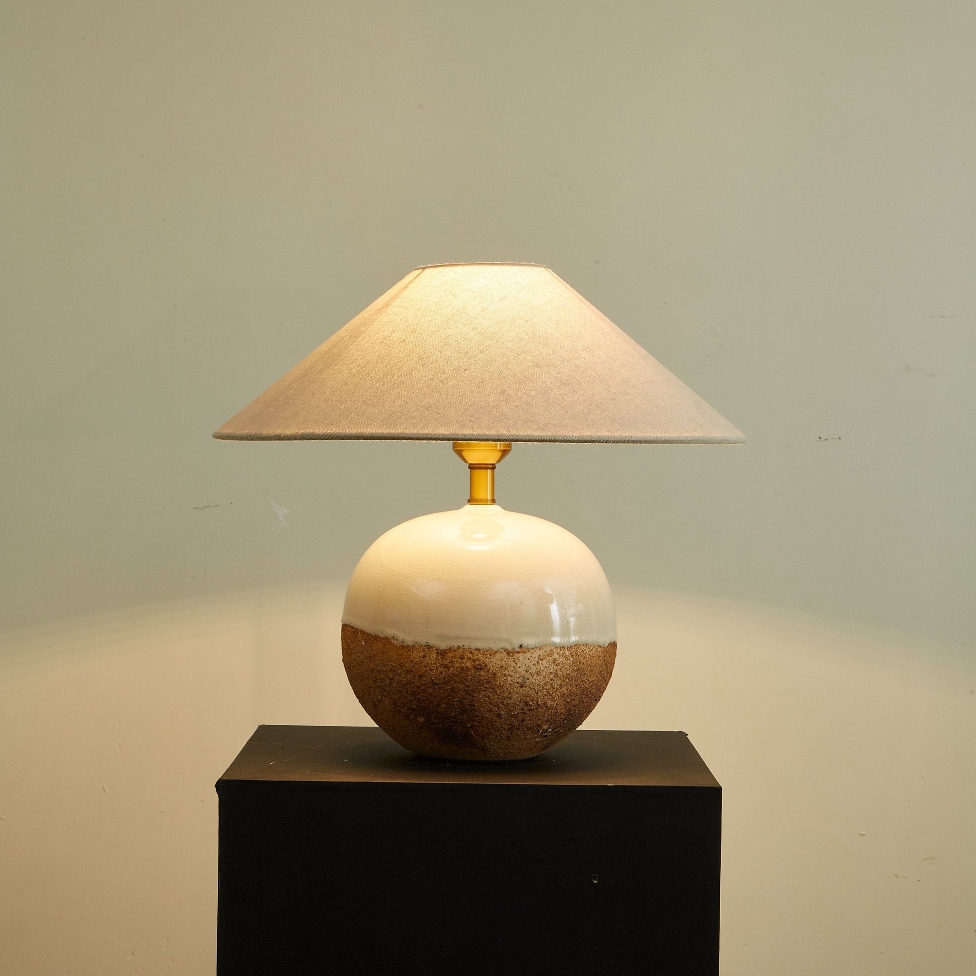 Alba Terra Table Lamp - Blowlighting