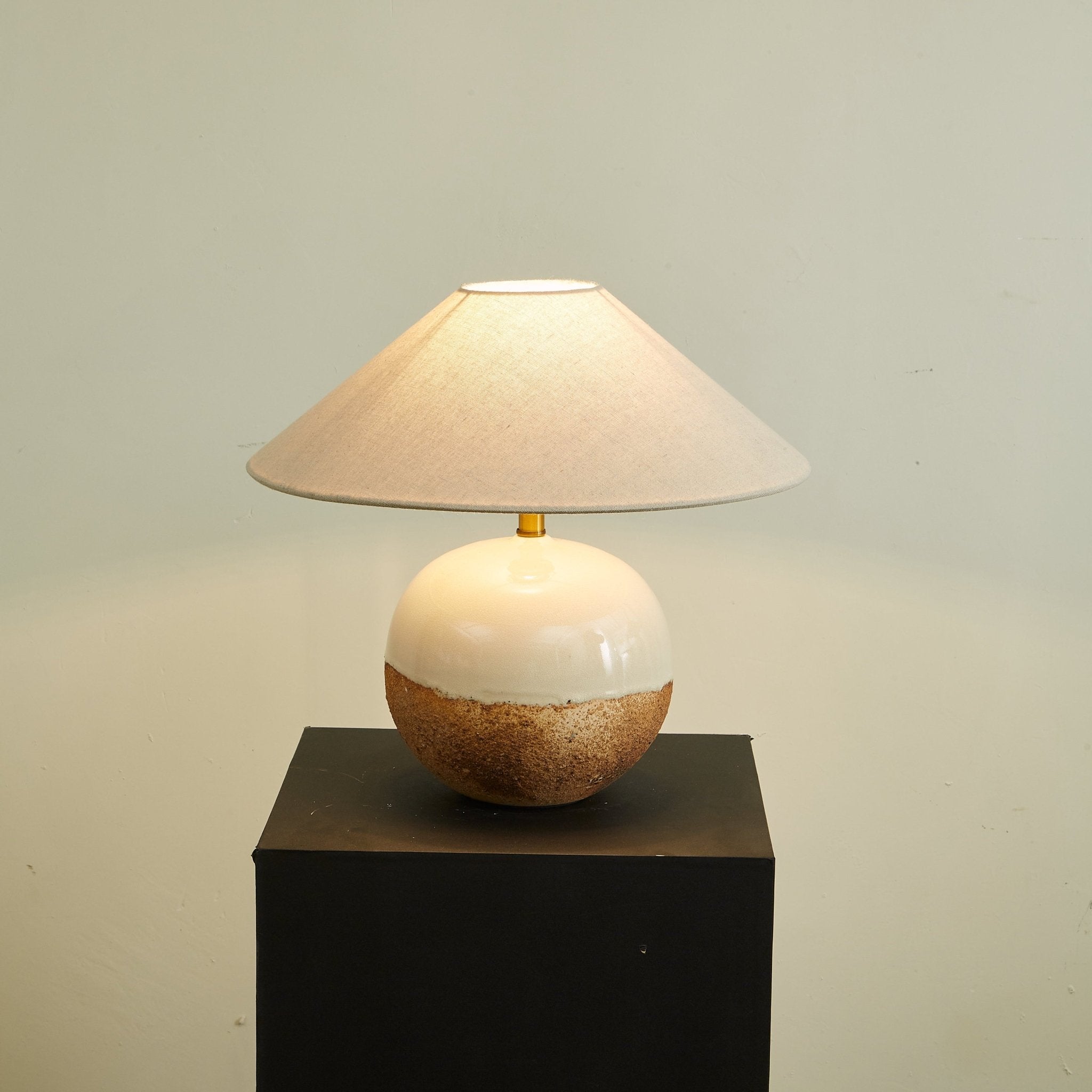 Alba Terra Table Lamp - Blowlighting