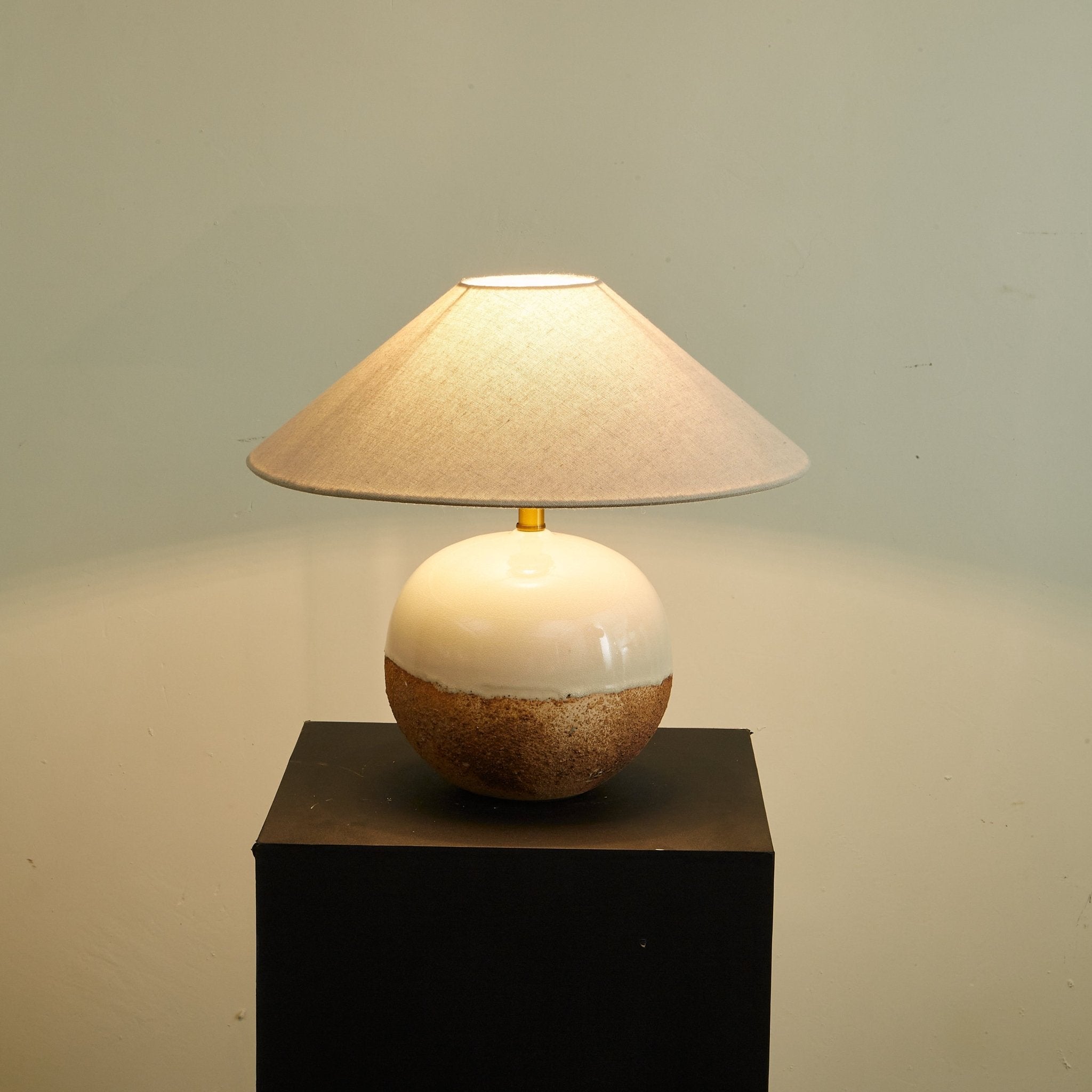 Alba Terra Table Lamp - Blowlighting