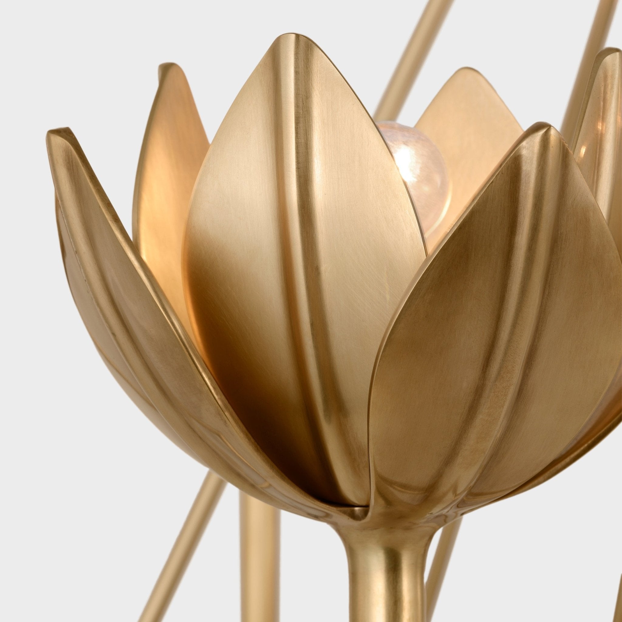 Ulmaris Floral Metal Chandelier - Blowlighting