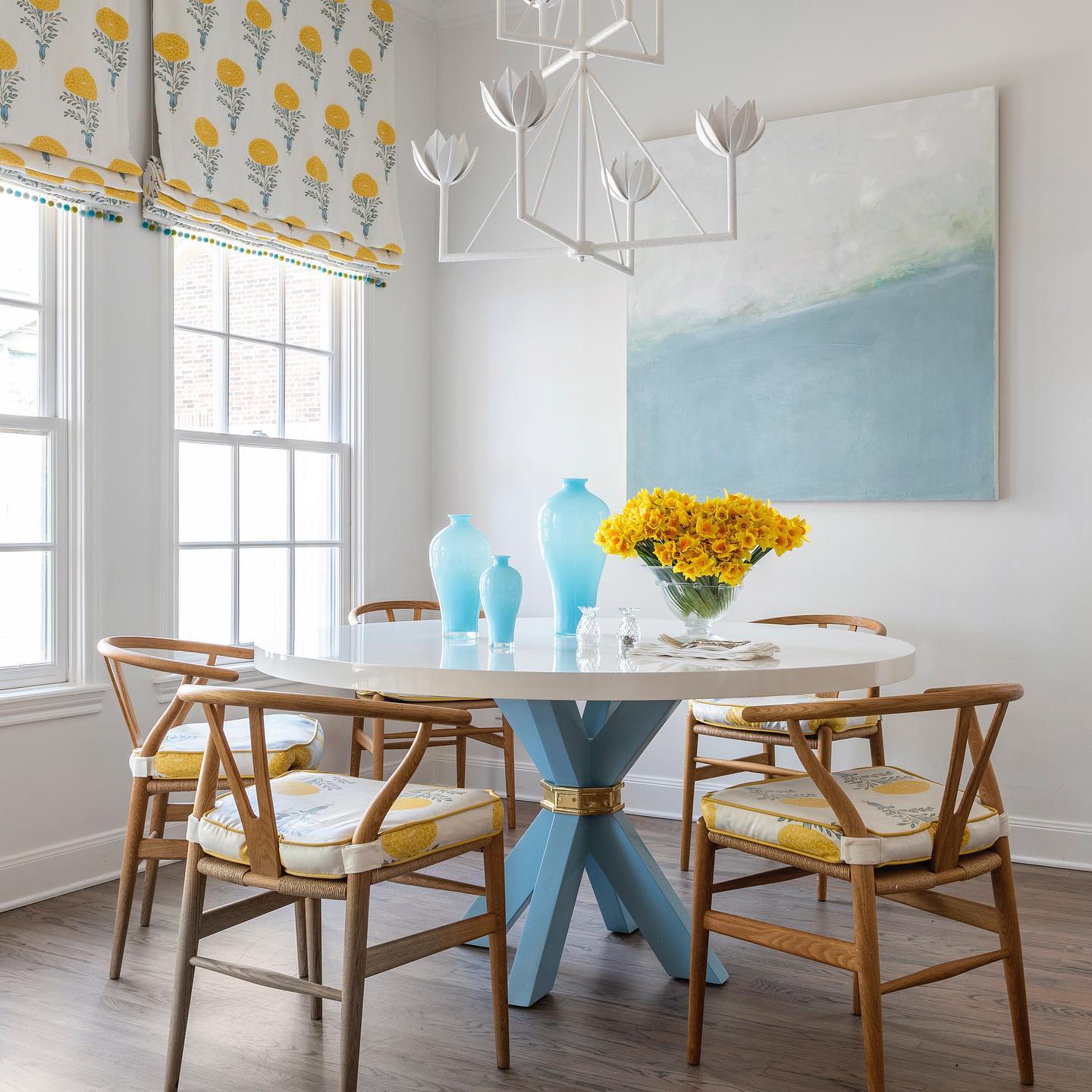 Ulmaris Floral Metal Chandelier - Blowlighting