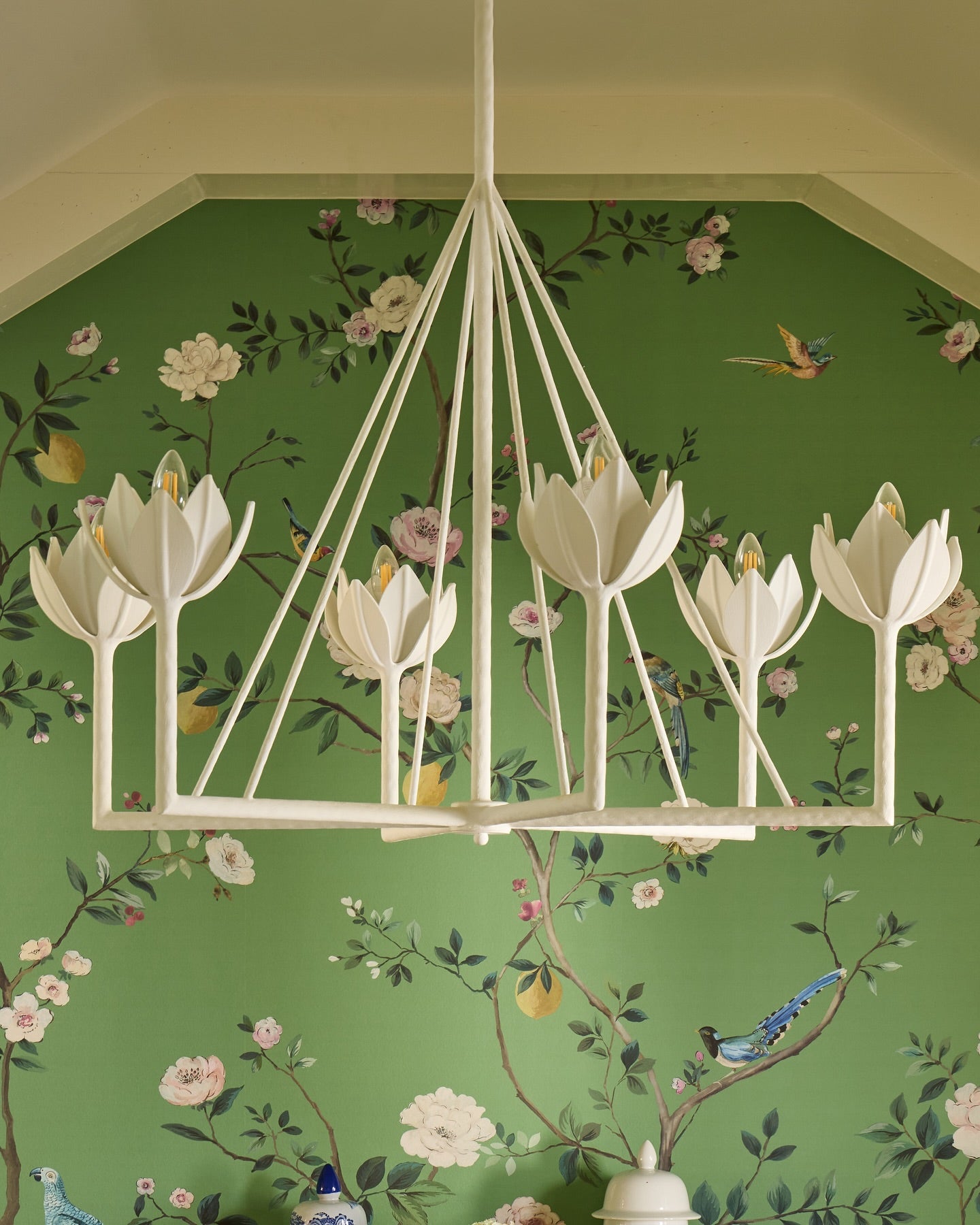 Ulmaris Floral Metal Chandelier - Blowlighting