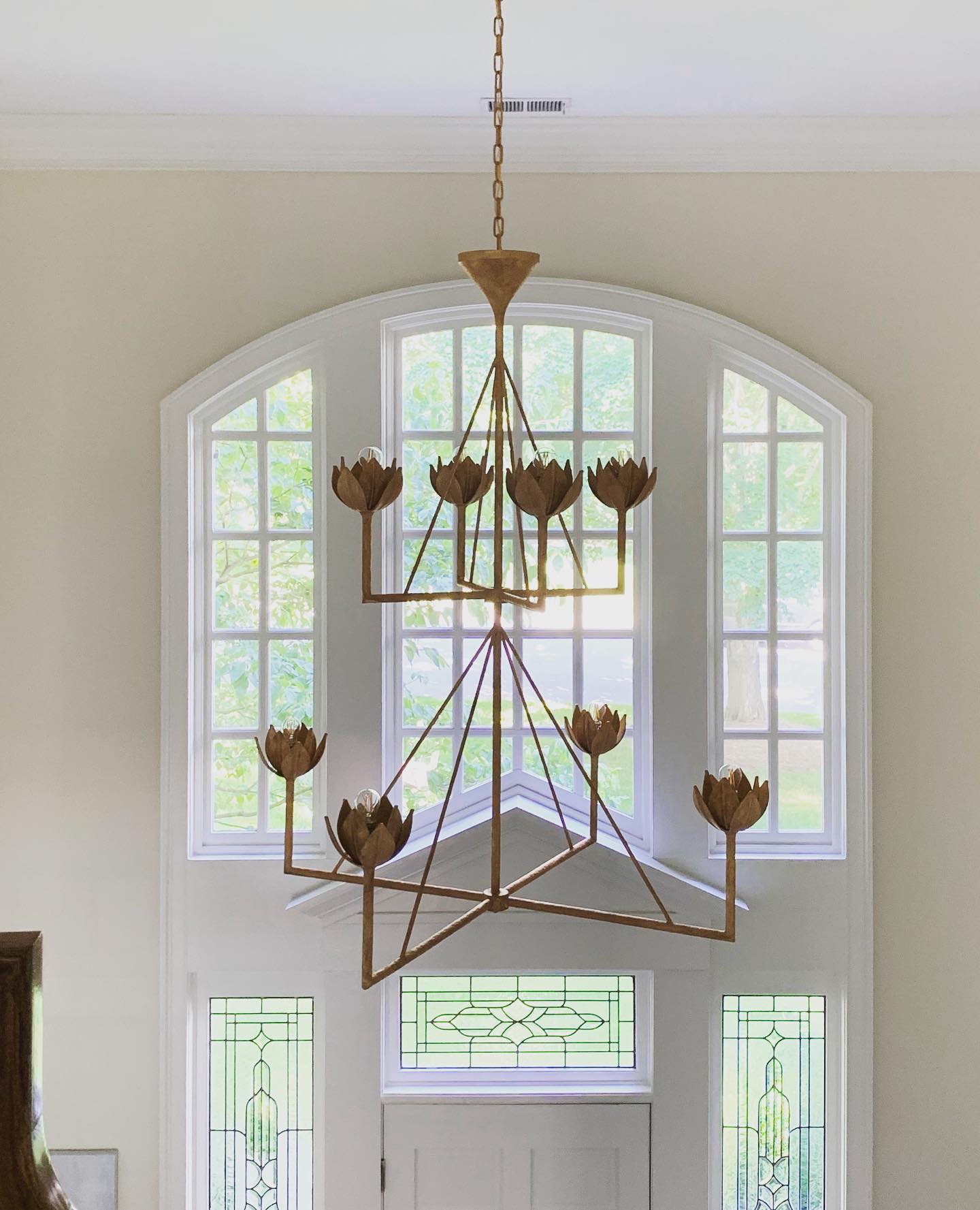 Ulmaris Floral Metal Chandelier - Blowlighting