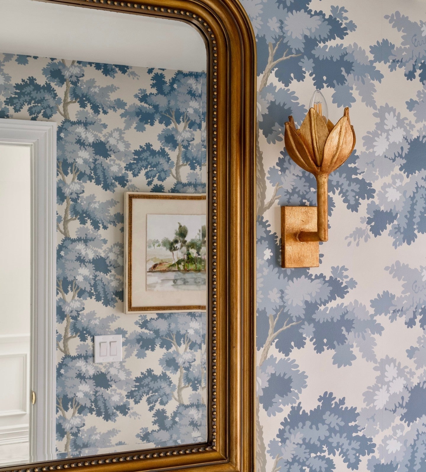 Alberto Lotus Bloom Wall Lamp - Vakkerlight