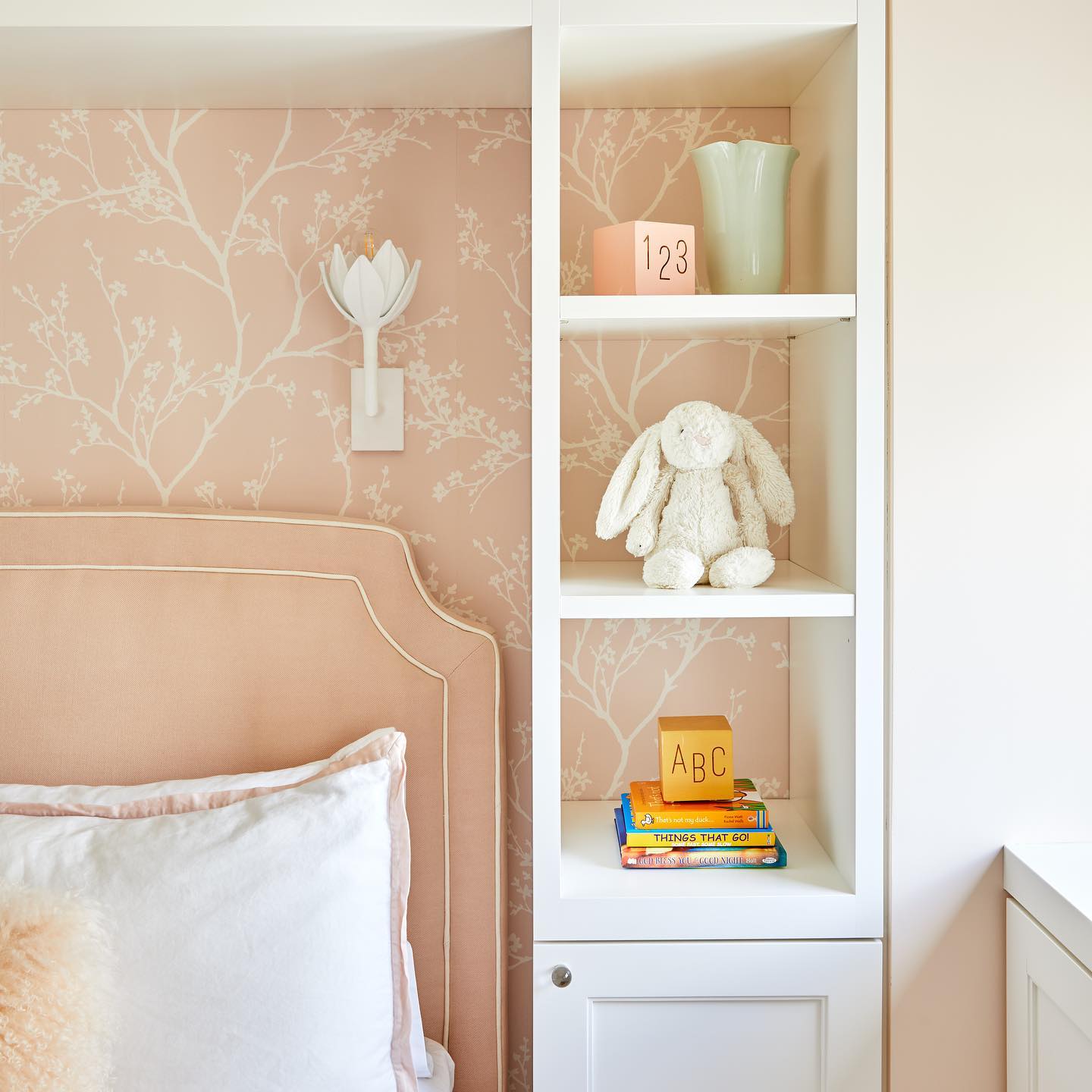 Alberto Lotus Bloom Wall Lamp - Vakkerlight