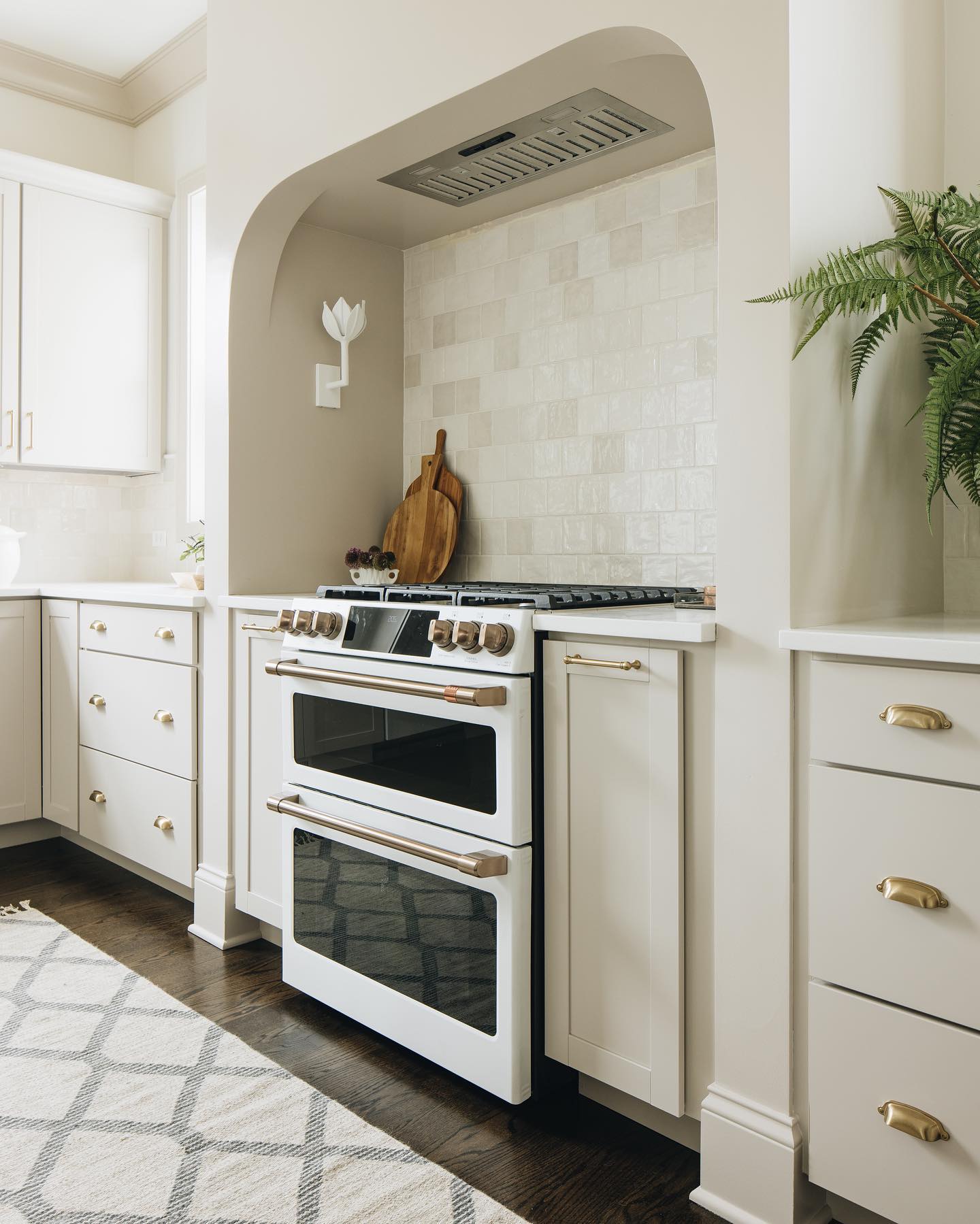 Alberto Lotus Bloom Wall Lamp - Vakkerlight