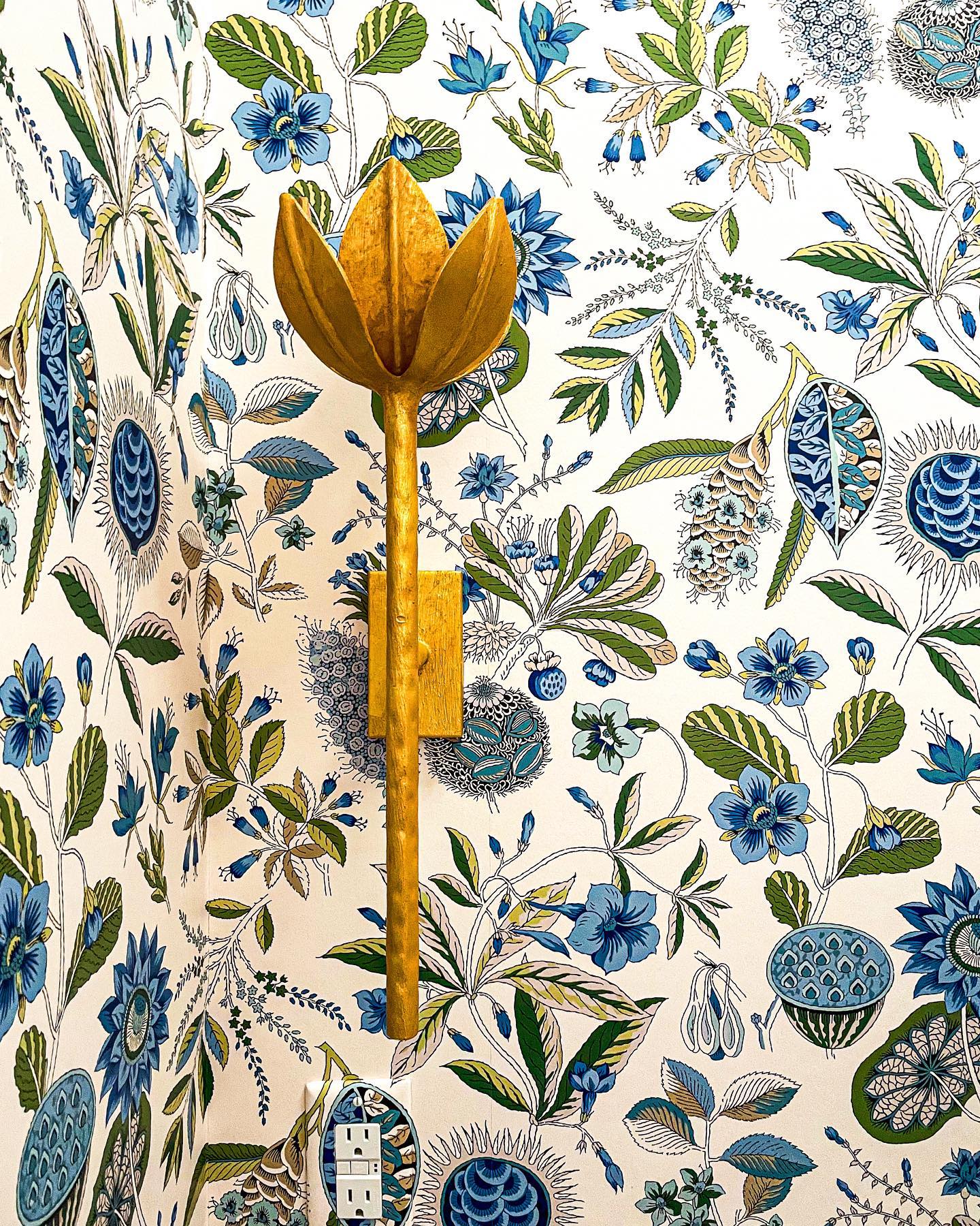 Alberto Lotus Bloom Wall Lamp - Vakkerlight