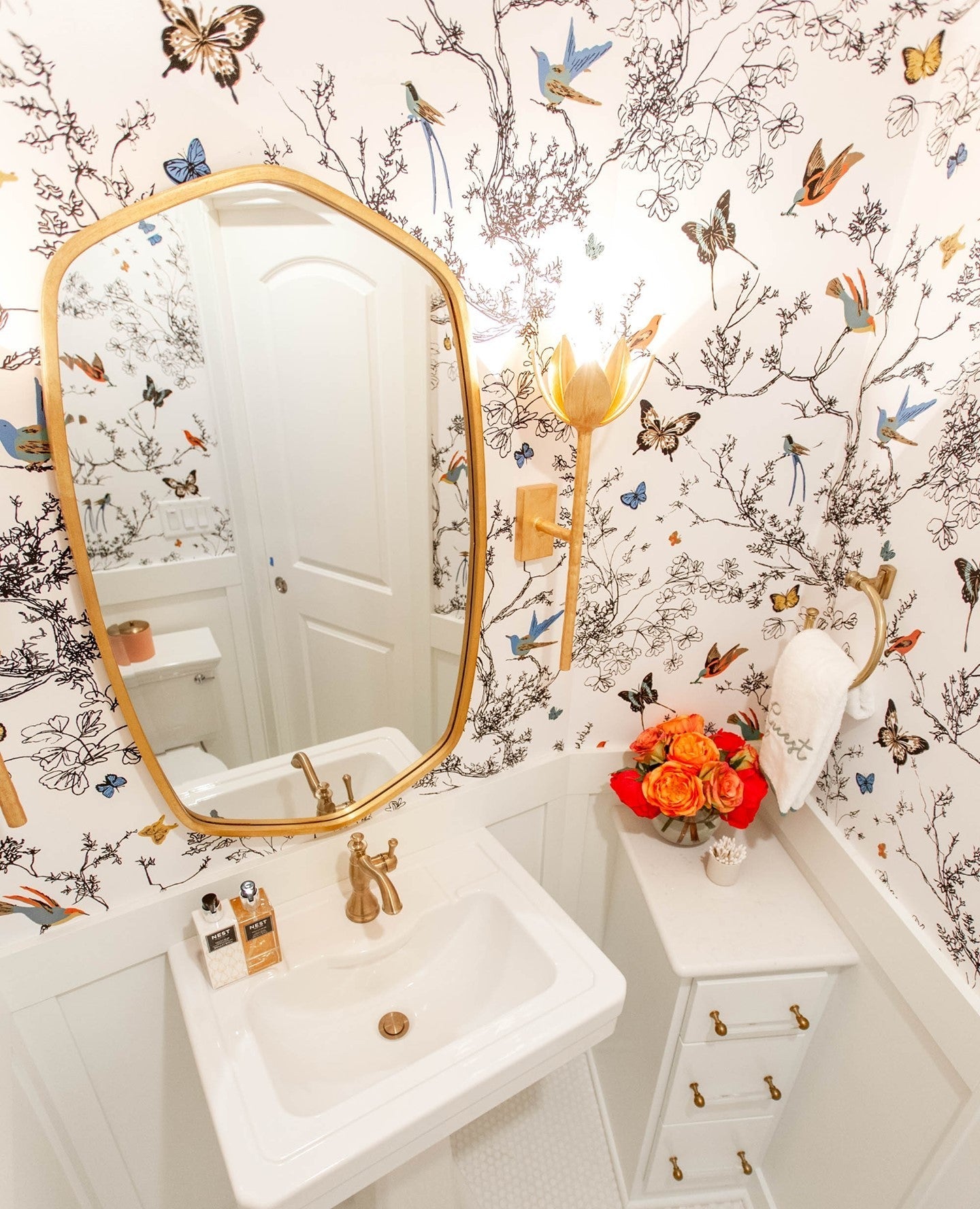 Alberto Lotus Bloom Wall Lamp - Vakkerlight