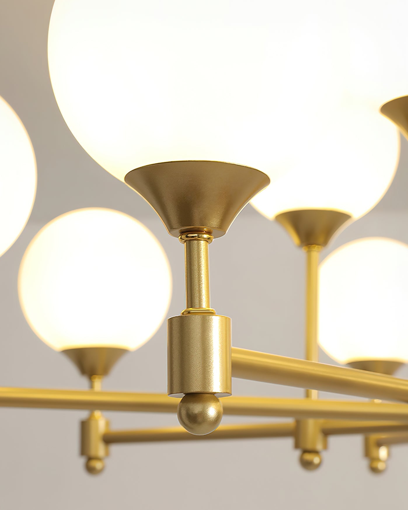Solara Elegant Glass Chandelier - Blowlighting