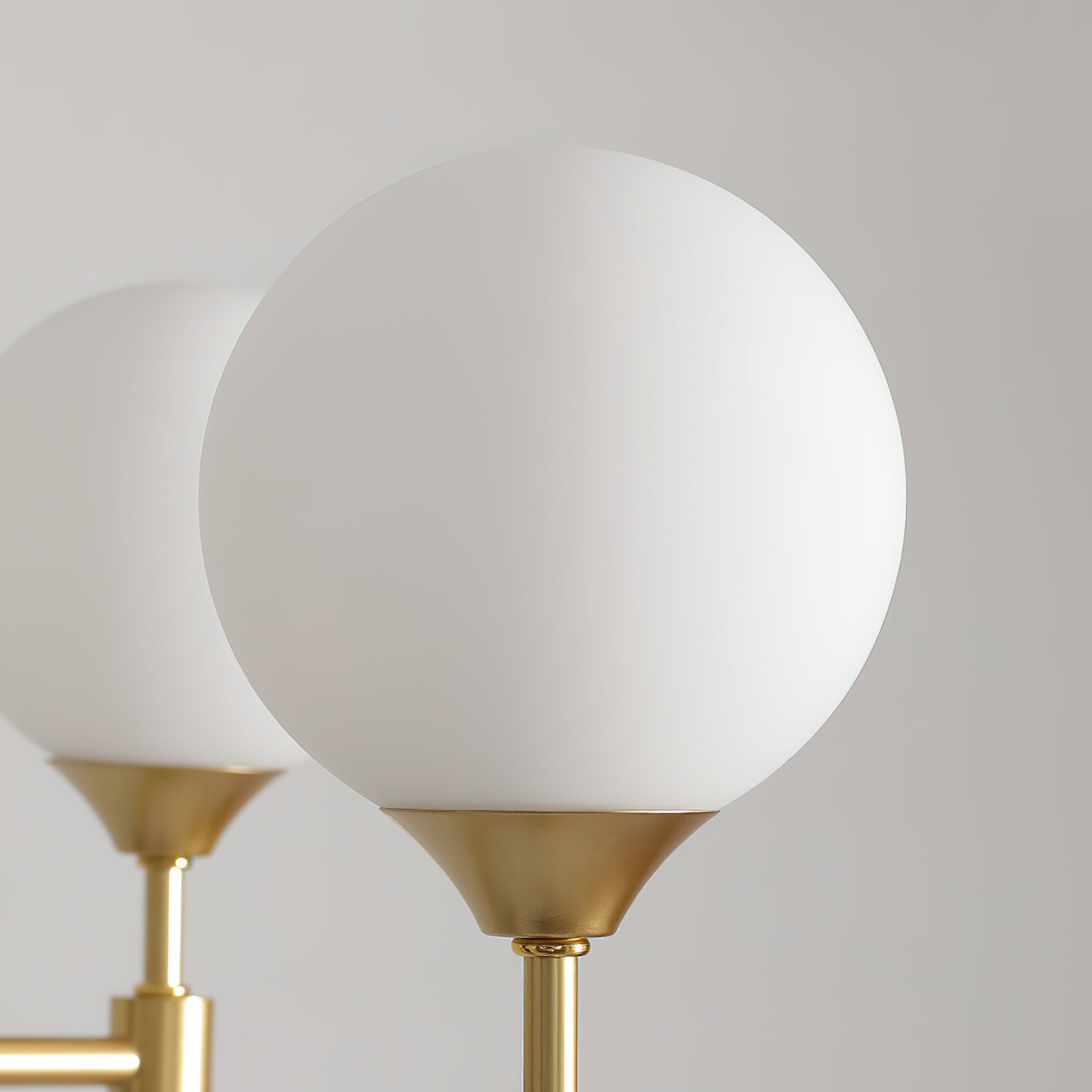 Solara Elegant Glass Chandelier - Blowlighting