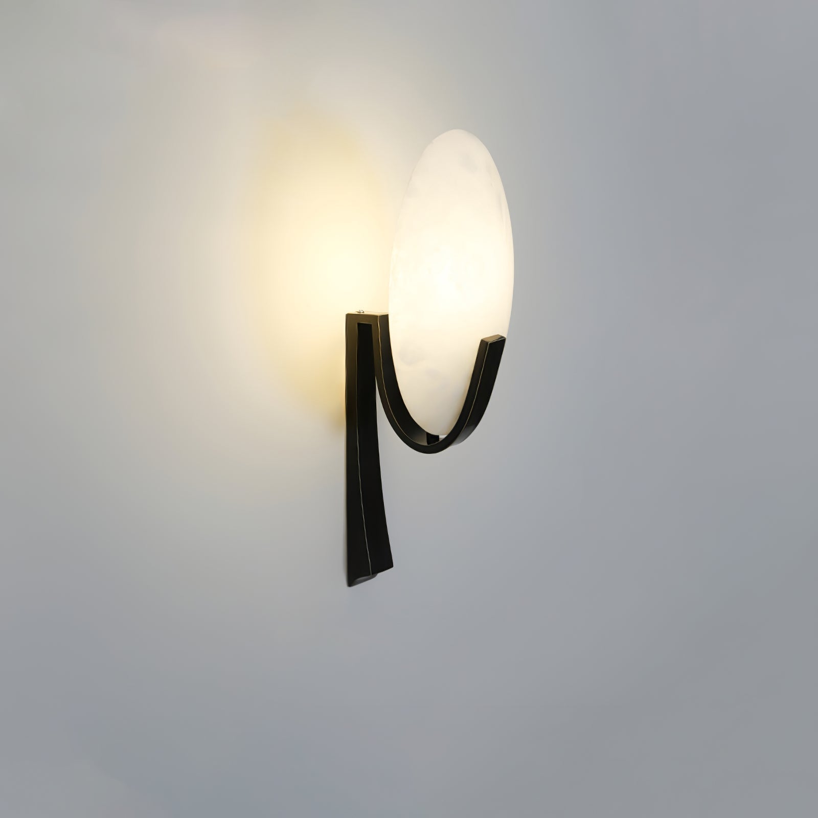 Althea Minimalist Alabaster Wall Lamp - Blowlighting