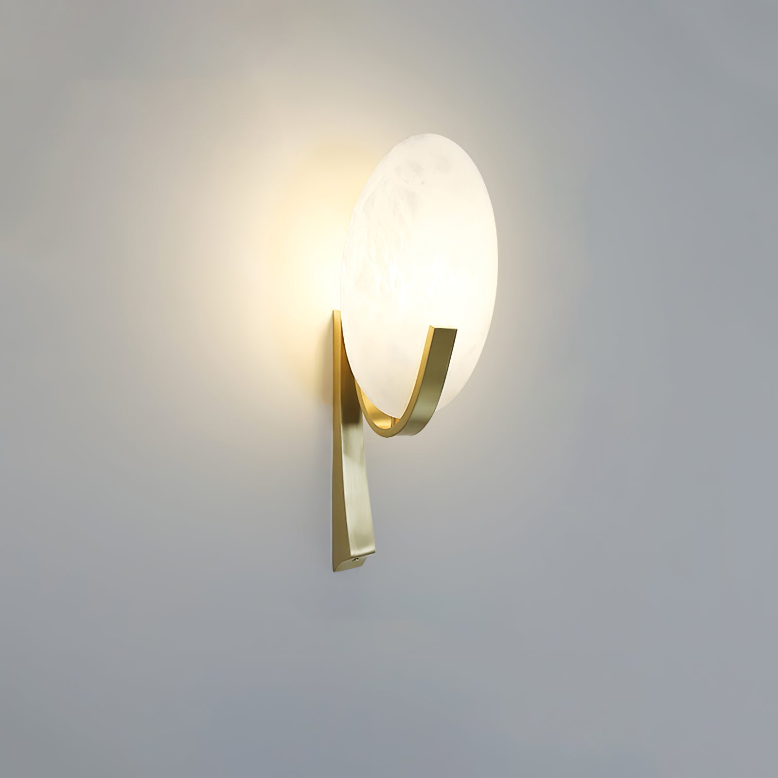Althea Minimalist Alabaster Wall Lamp - Blowlighting