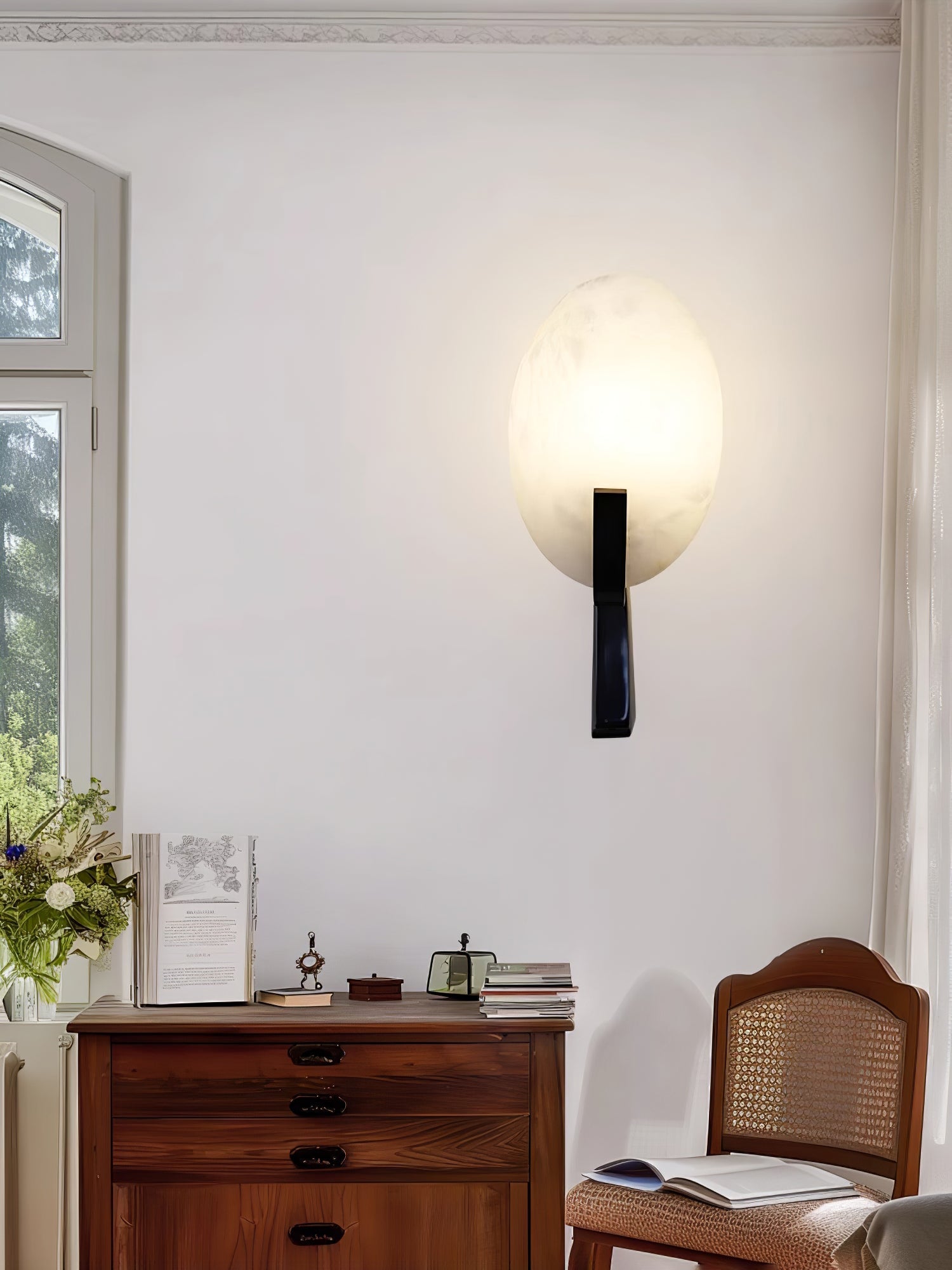Althea Minimalist Alabaster Wall Lamp - Blowlighting