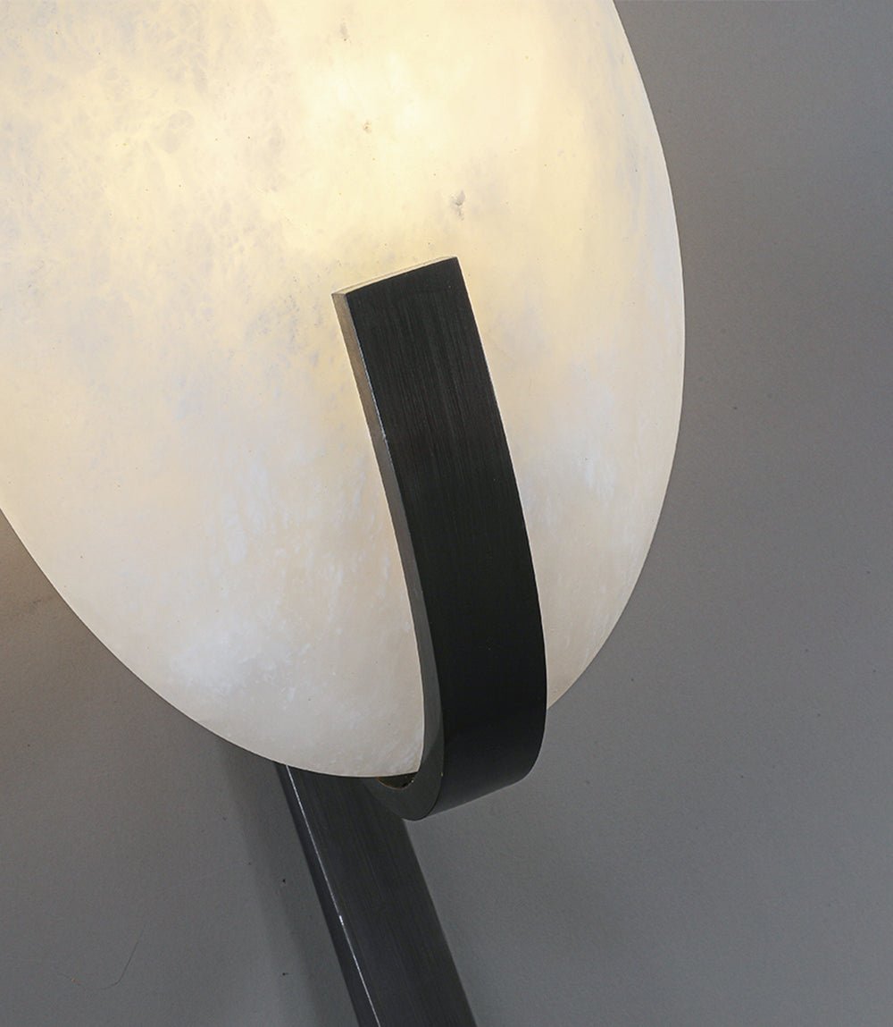 Althea Minimalist Alabaster Wall Lamp - Blowlighting