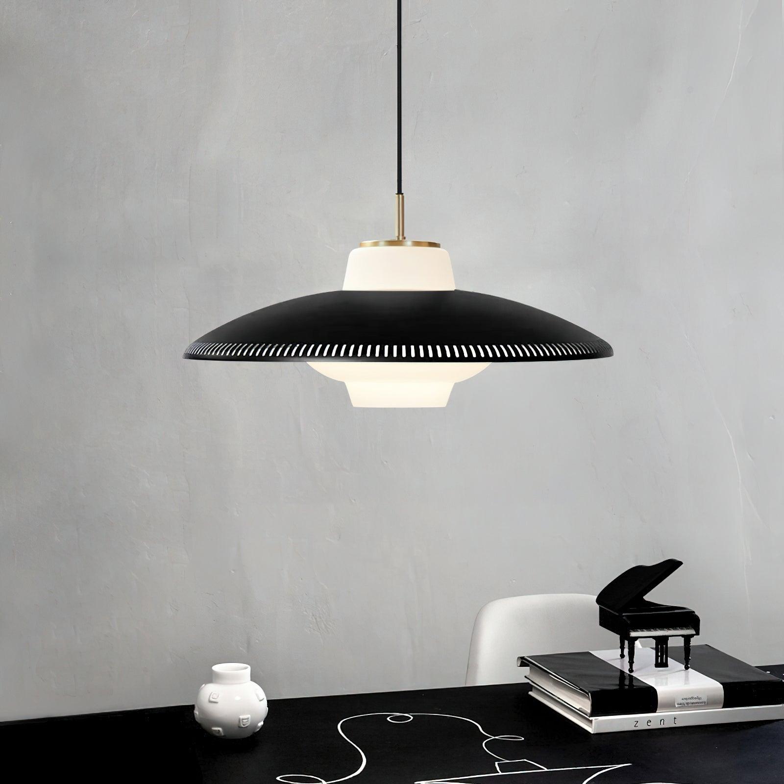 Alien Frisbee Pendant Lamp - Blowlighting
