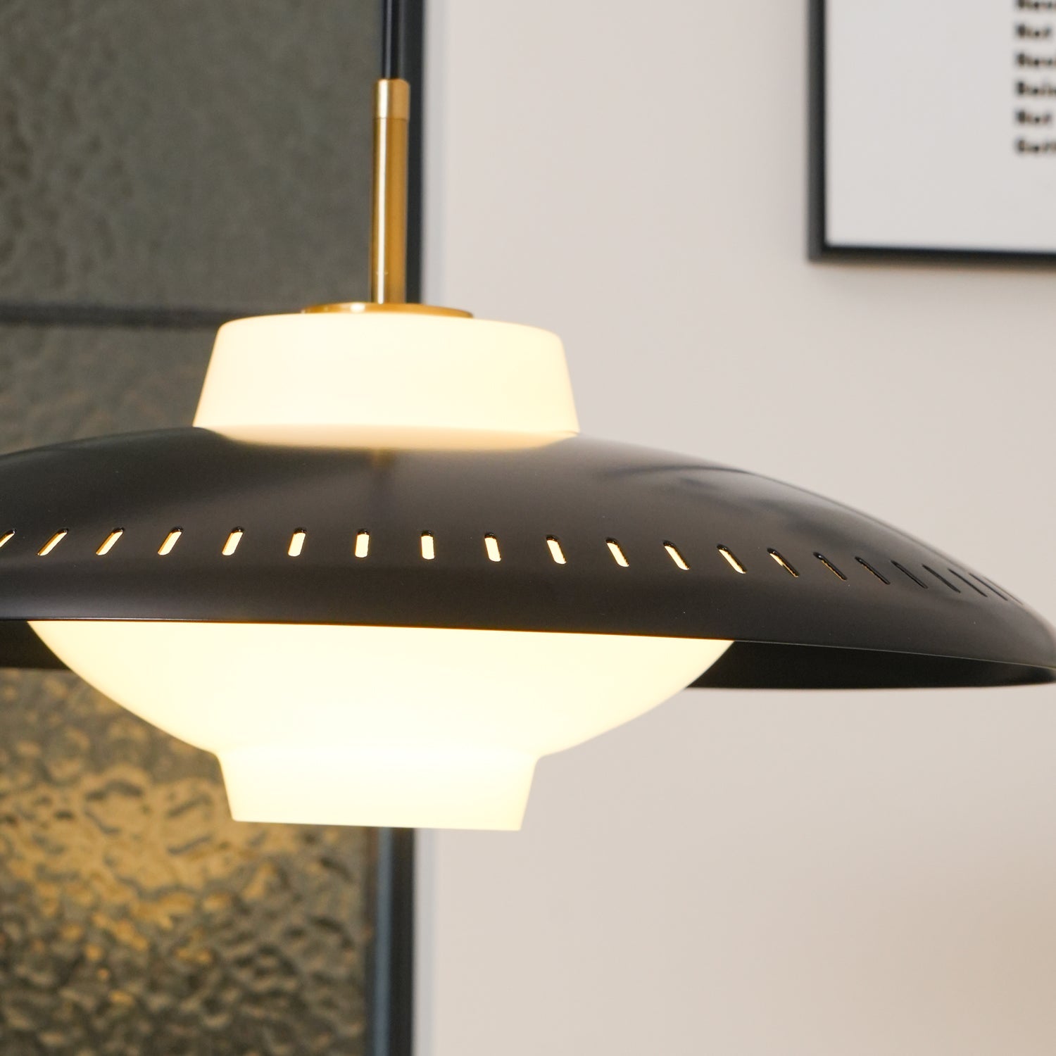 Alien Frisbee Pendant Lamp - Blowlighting