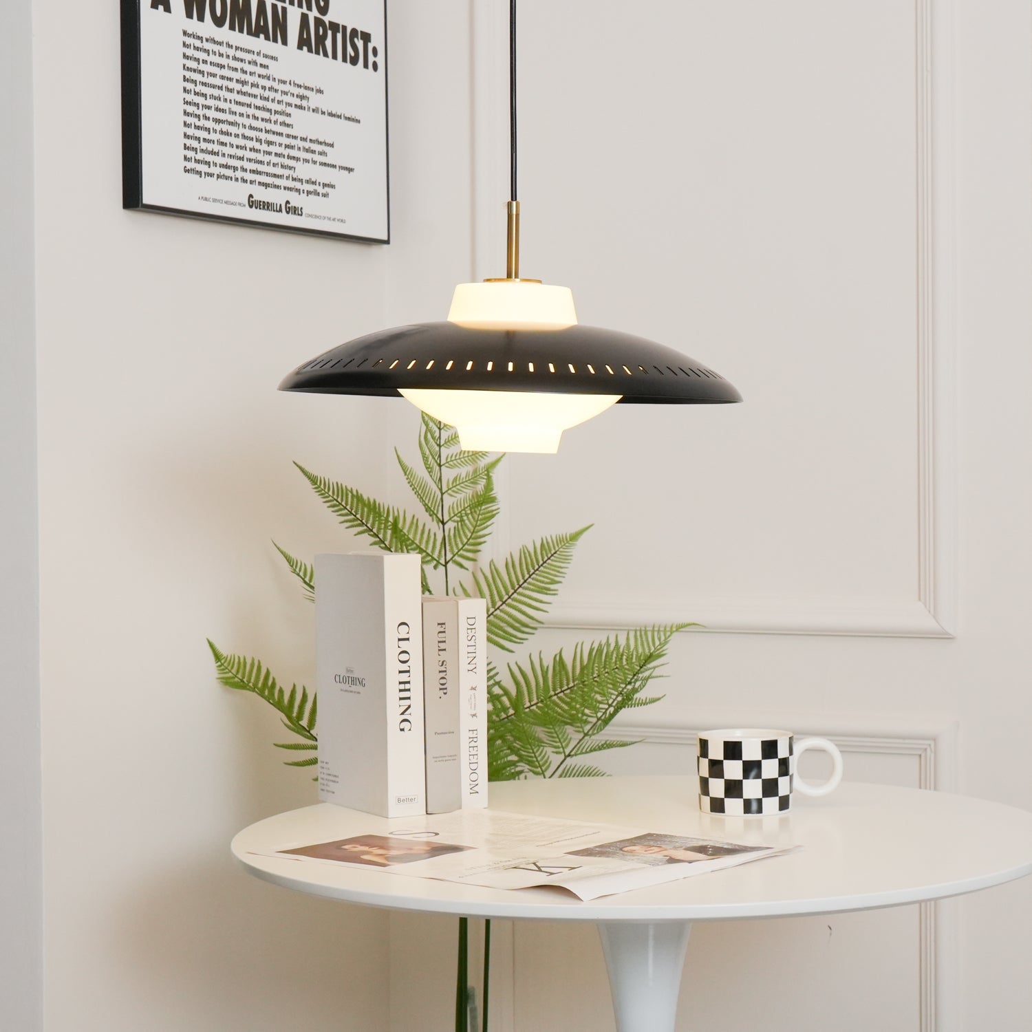 Alien Frisbee Pendant Lamp - Blowlighting