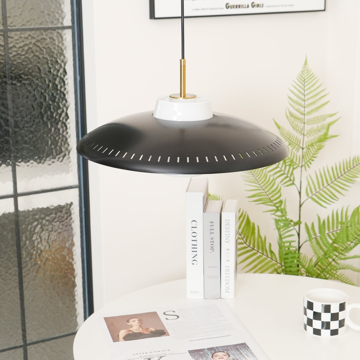 Alien Frisbee Pendant Lamp - Blowlighting