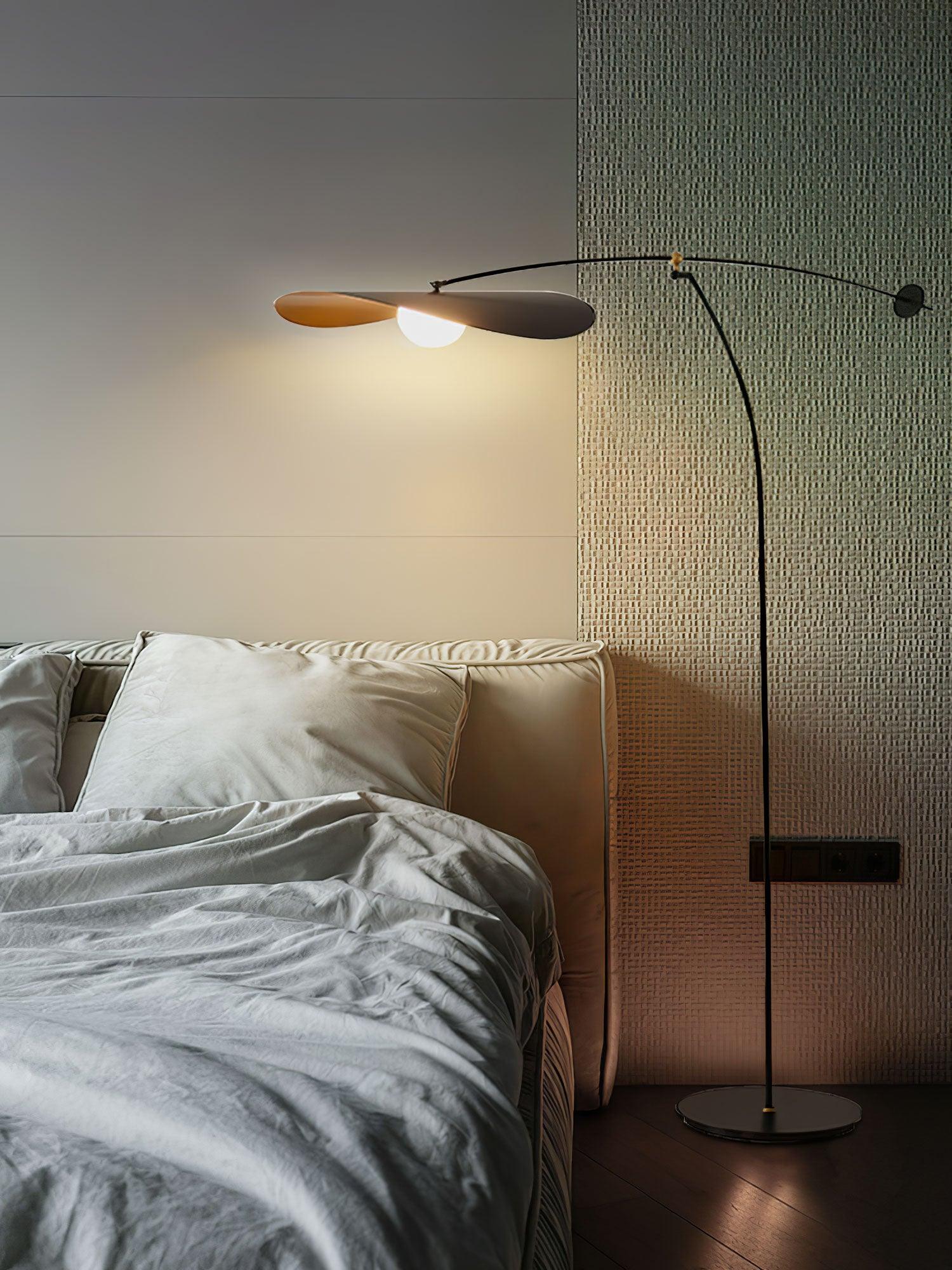 Alonso Floor Lamp - Blowlighting