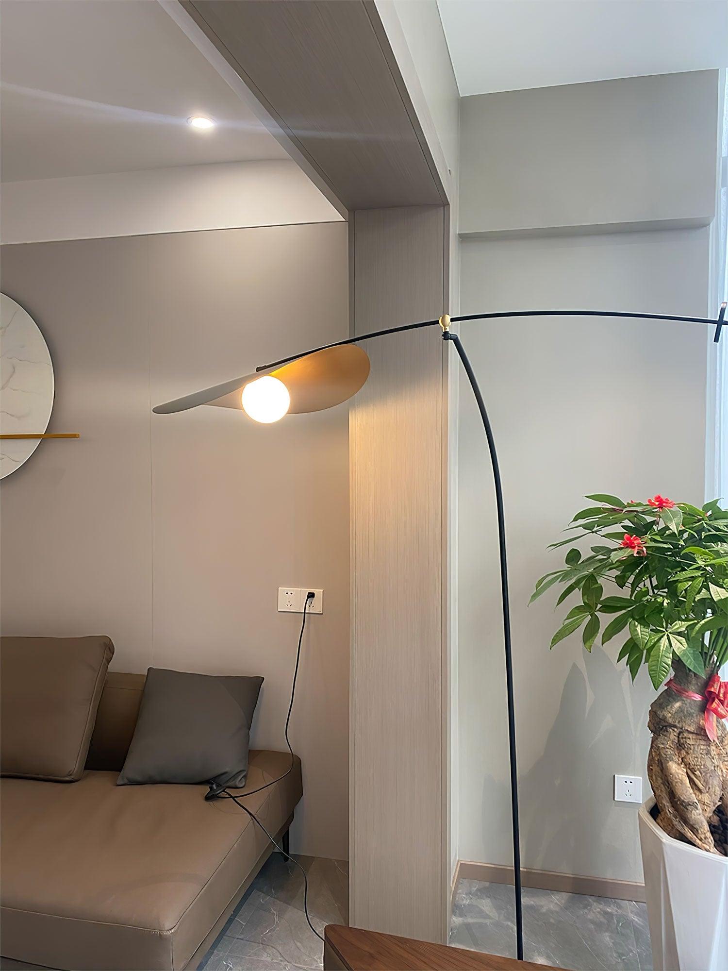 Alonso Floor Lamp - Blowlighting