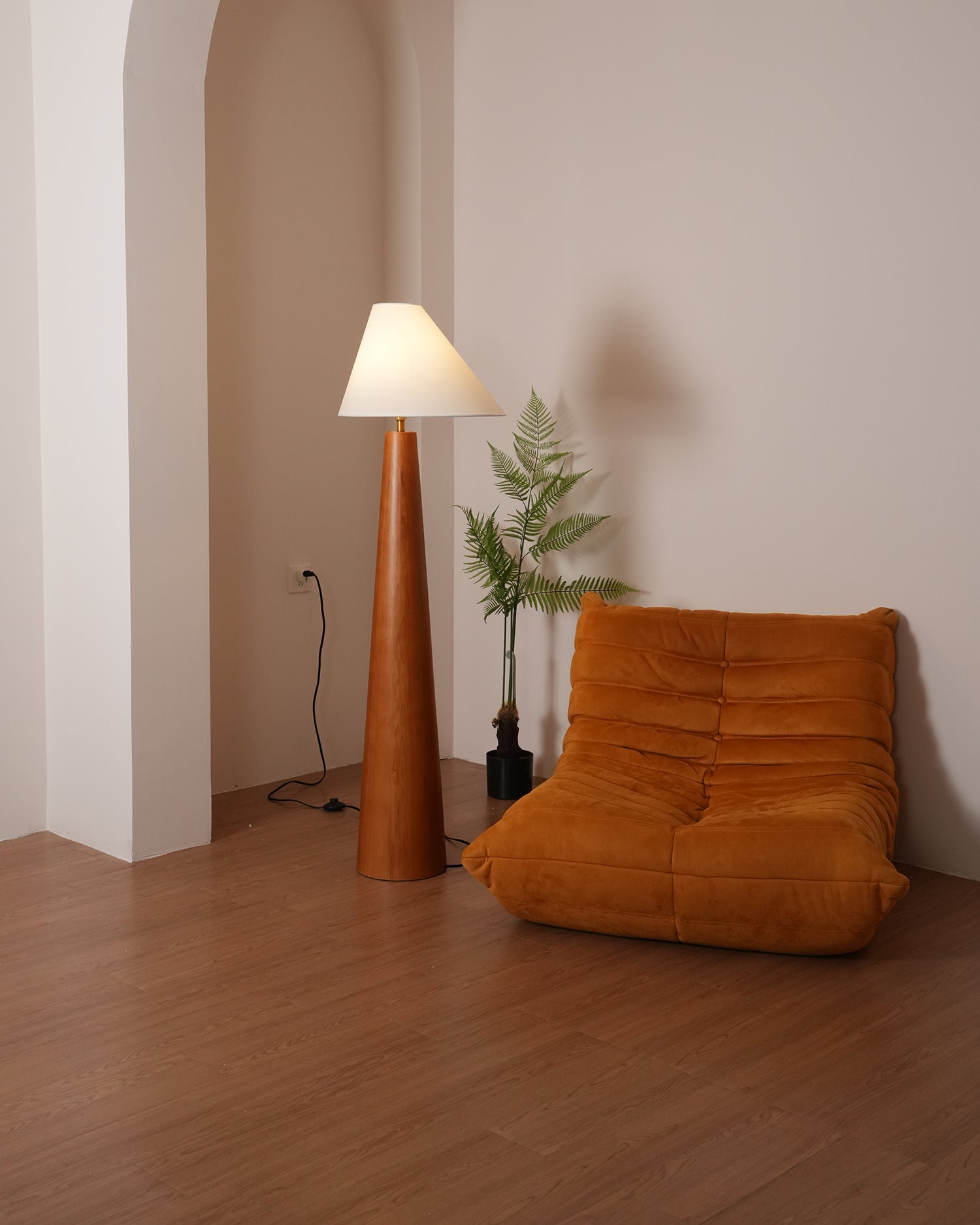 Alvin Floor Lamp - Blowlighting