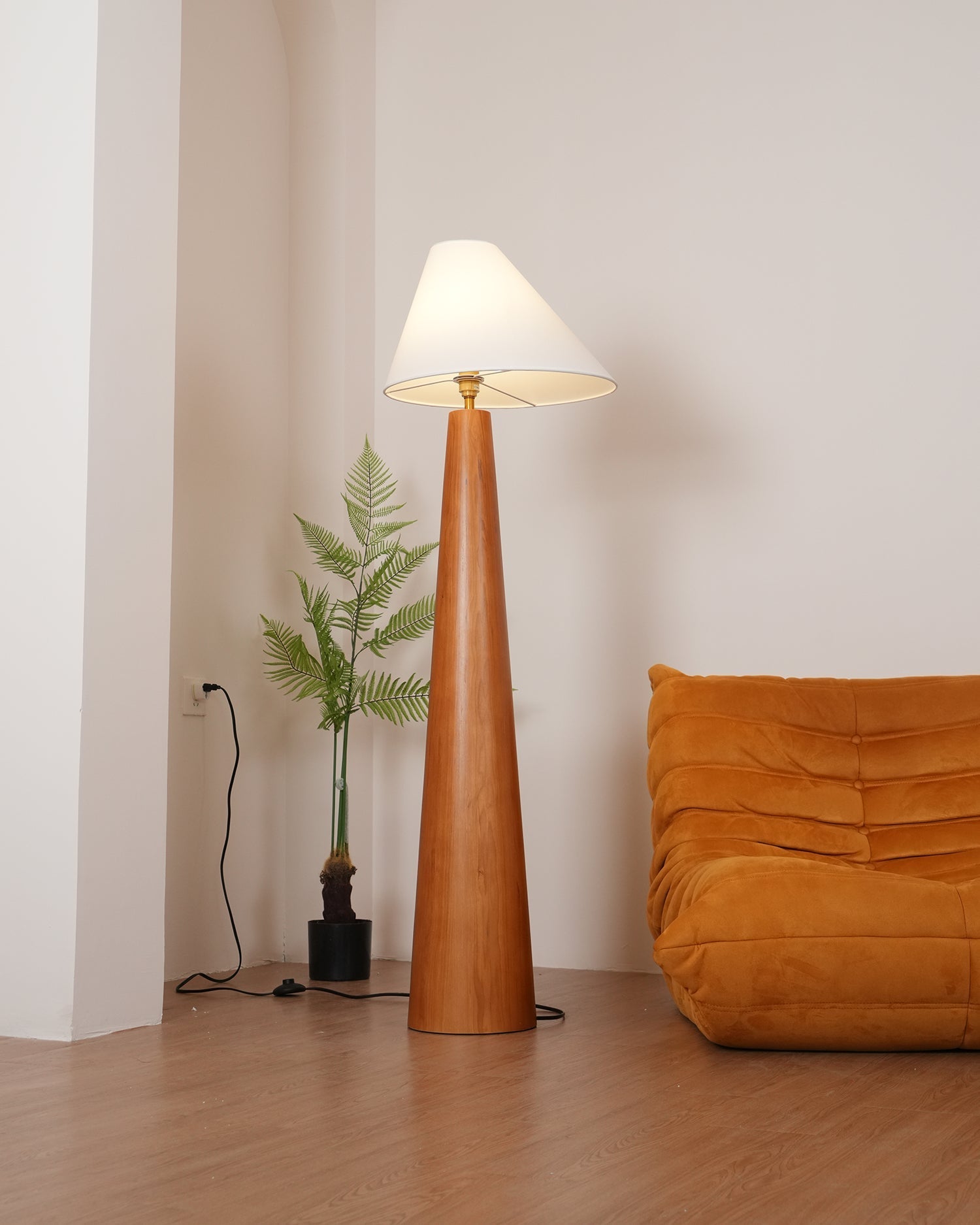 Alvin Floor Lamp - Blowlighting