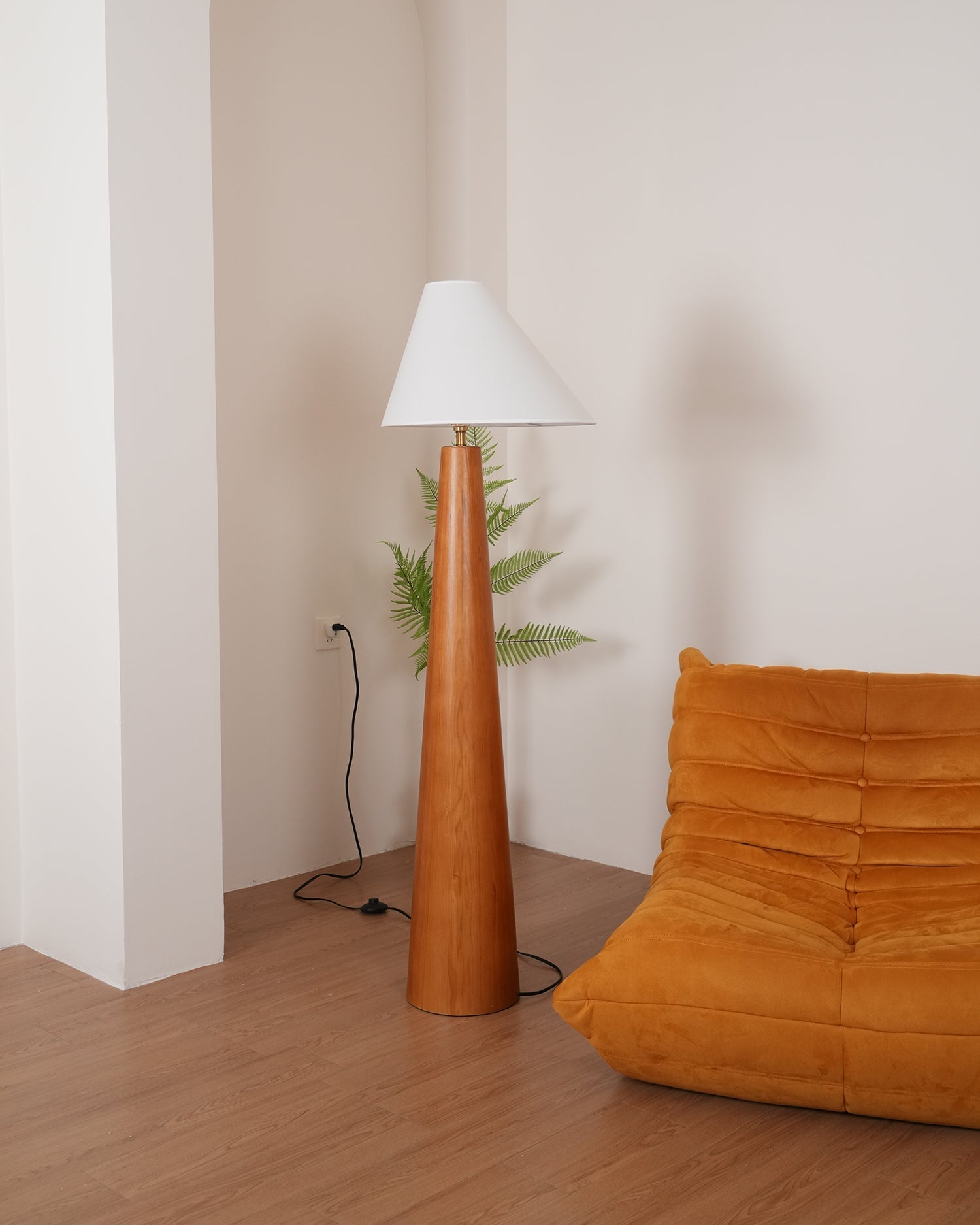 Alvin Floor Lamp - Blowlighting