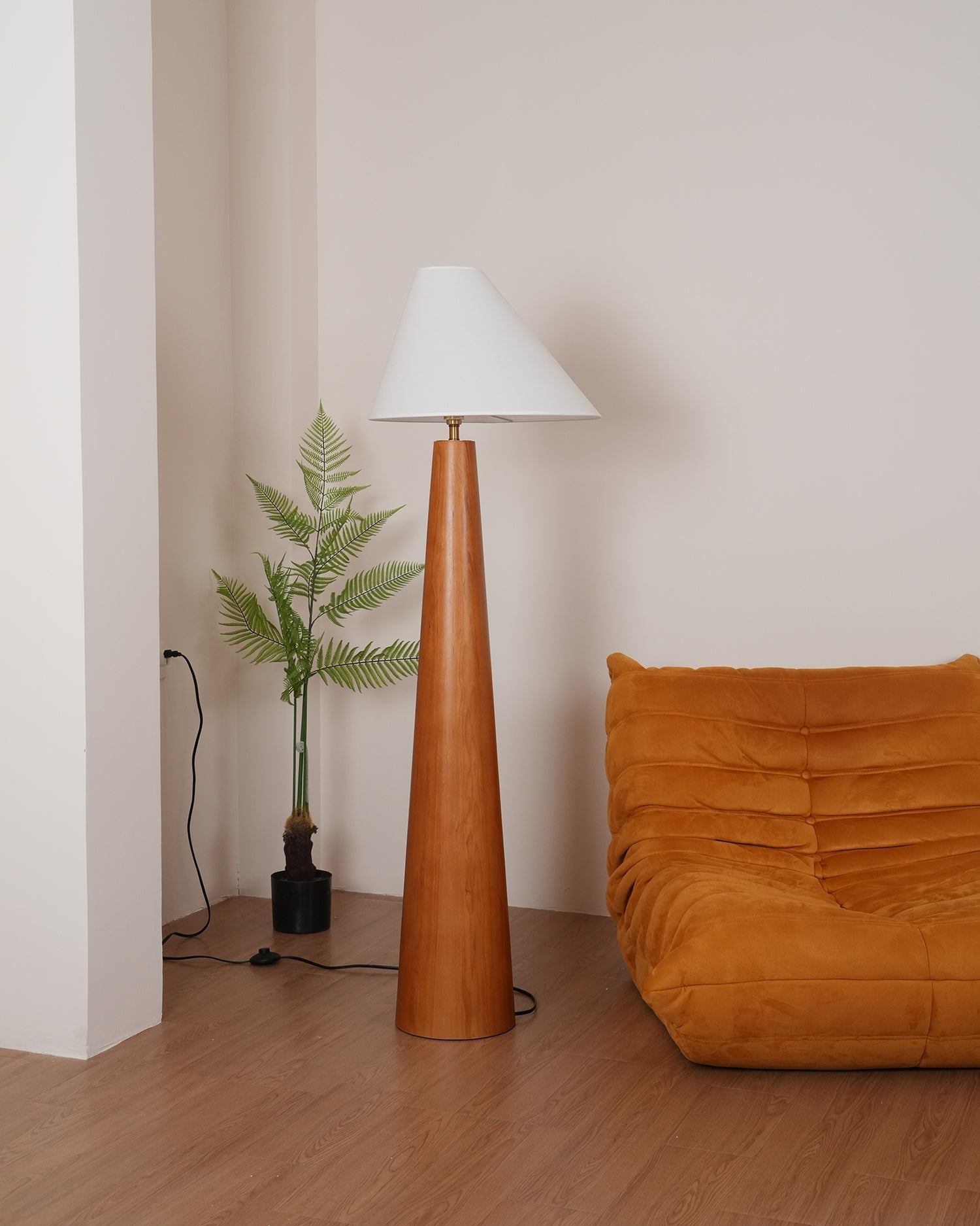 Alvin Floor Lamp - Blowlighting