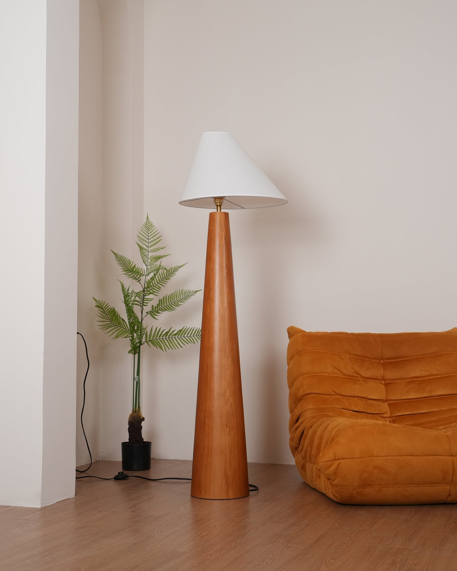 Alvin Floor Lamp - Blowlighting