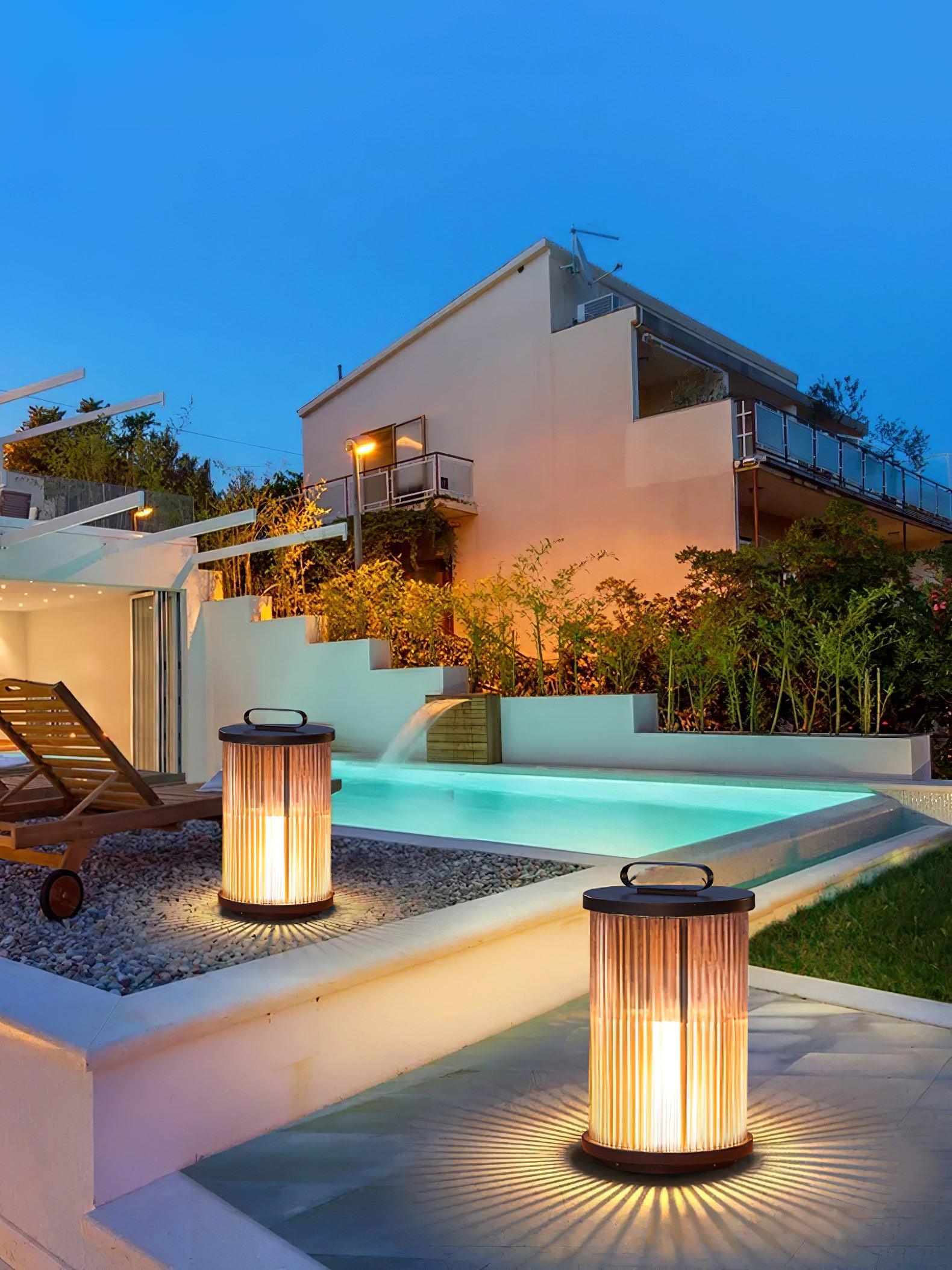 Lantern Garden Solar Outdoor Light - Blowlighting
