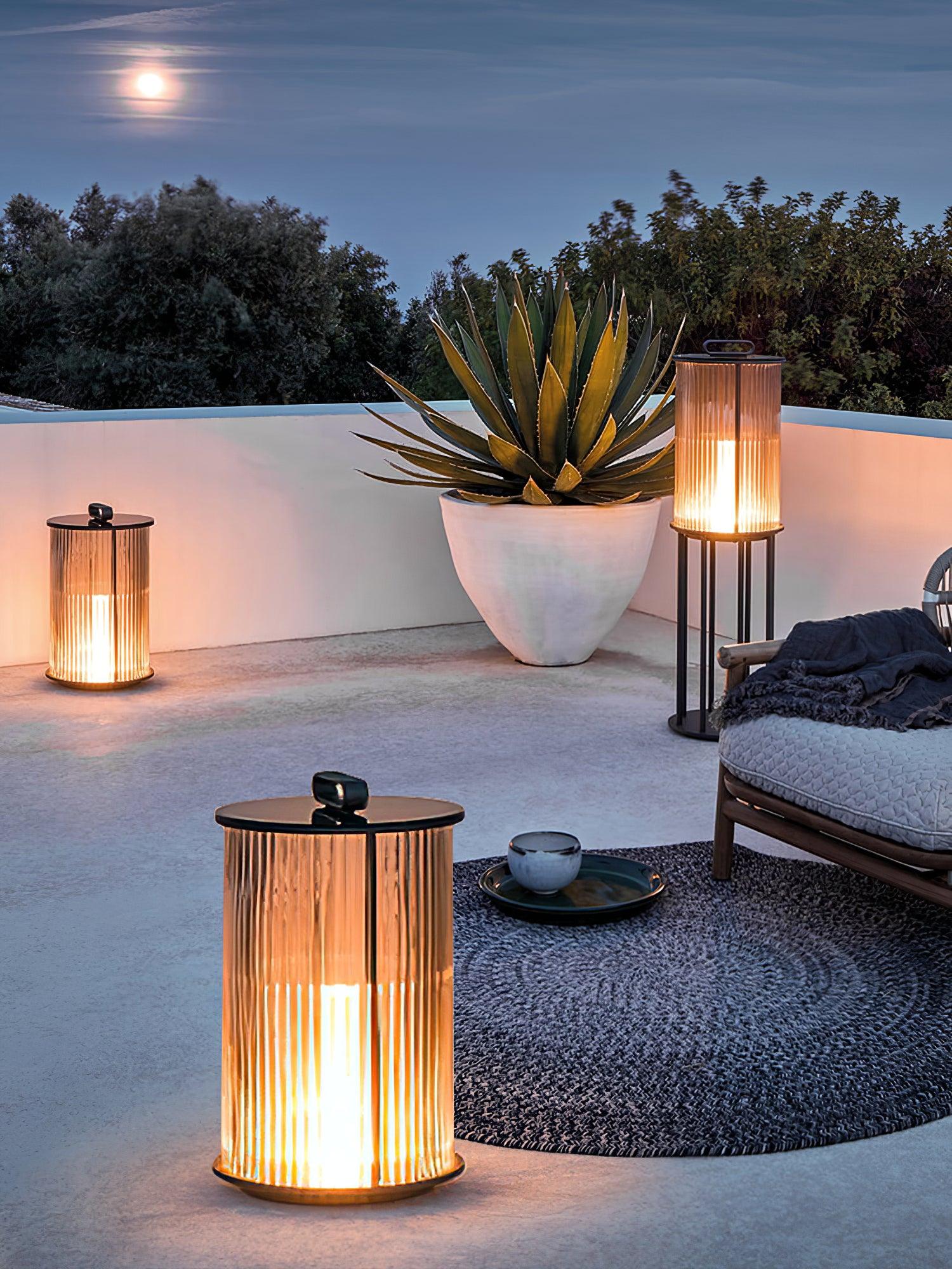 Lantern Garden Solar Outdoor Light - Blowlighting