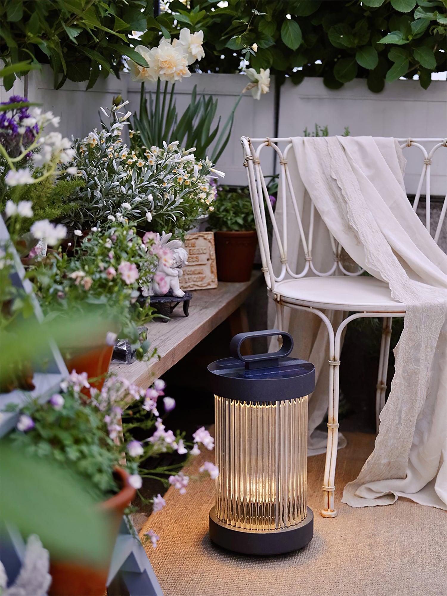 Lantern Garden Solar Outdoor Light - Blowlighting