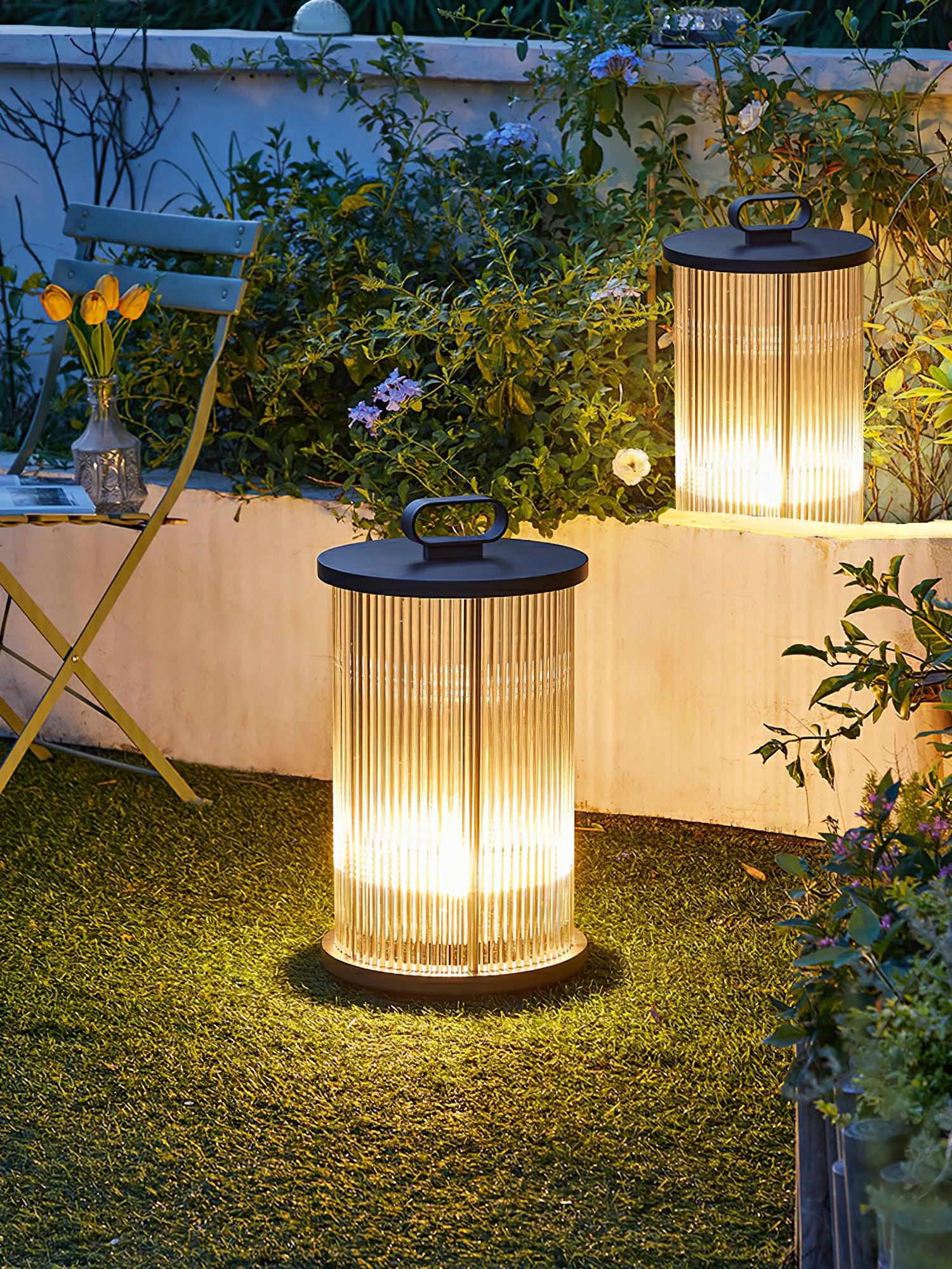 Lantern Garden Solar Outdoor Light - Blowlighting