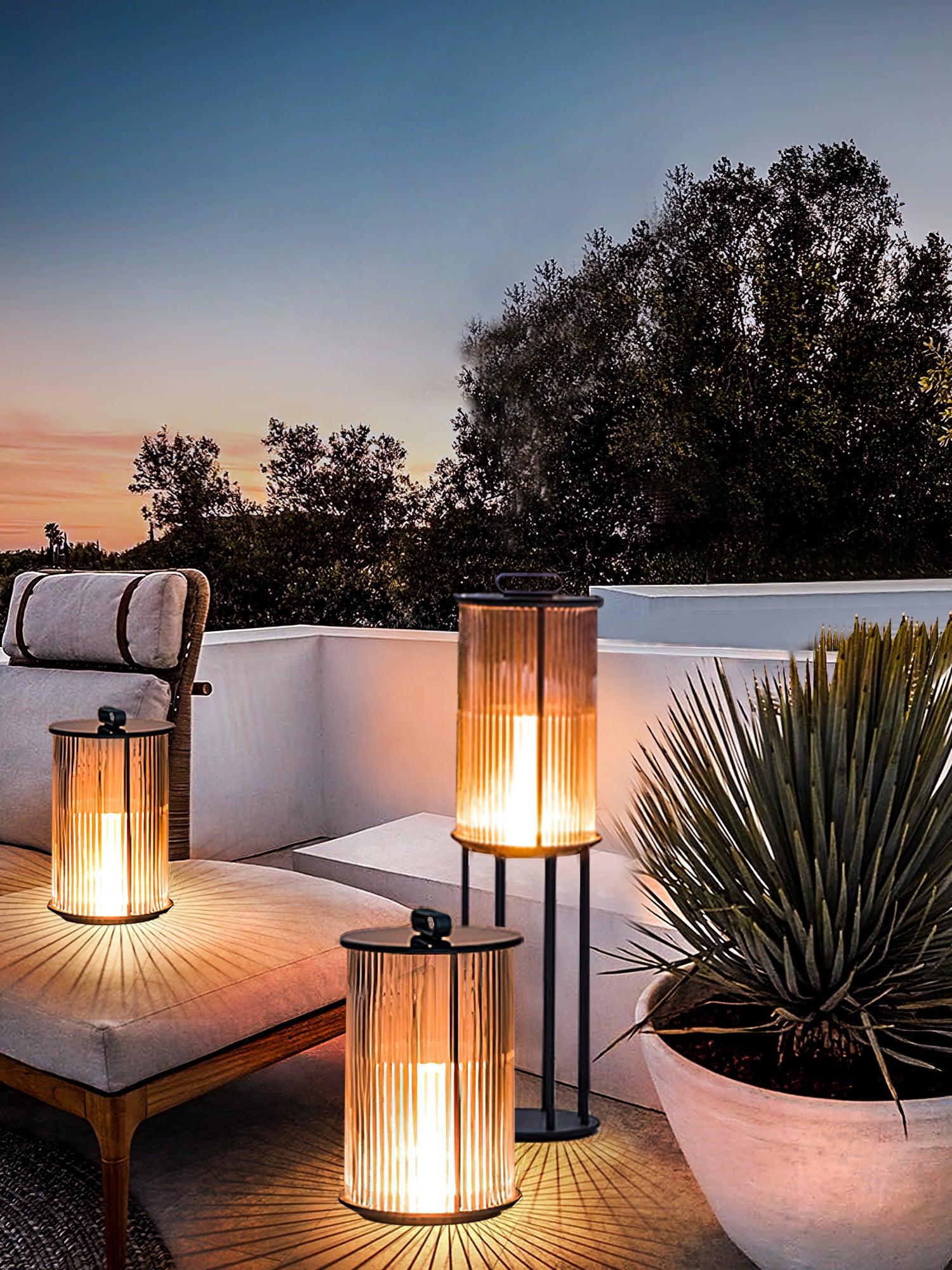 Lantern Garden Solar Outdoor Light - Blowlighting