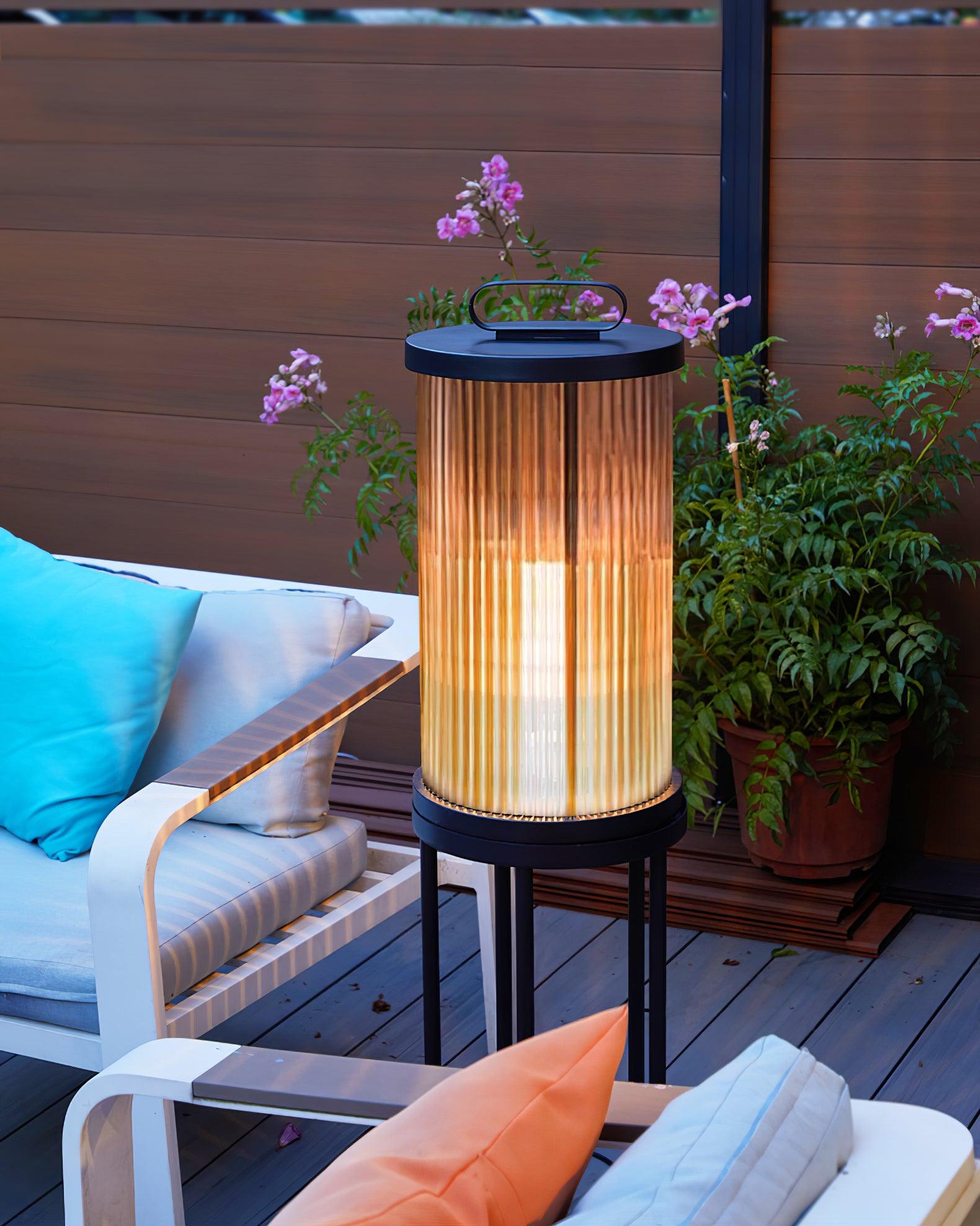 Lantern Garden Solar Outdoor Light - Blowlighting