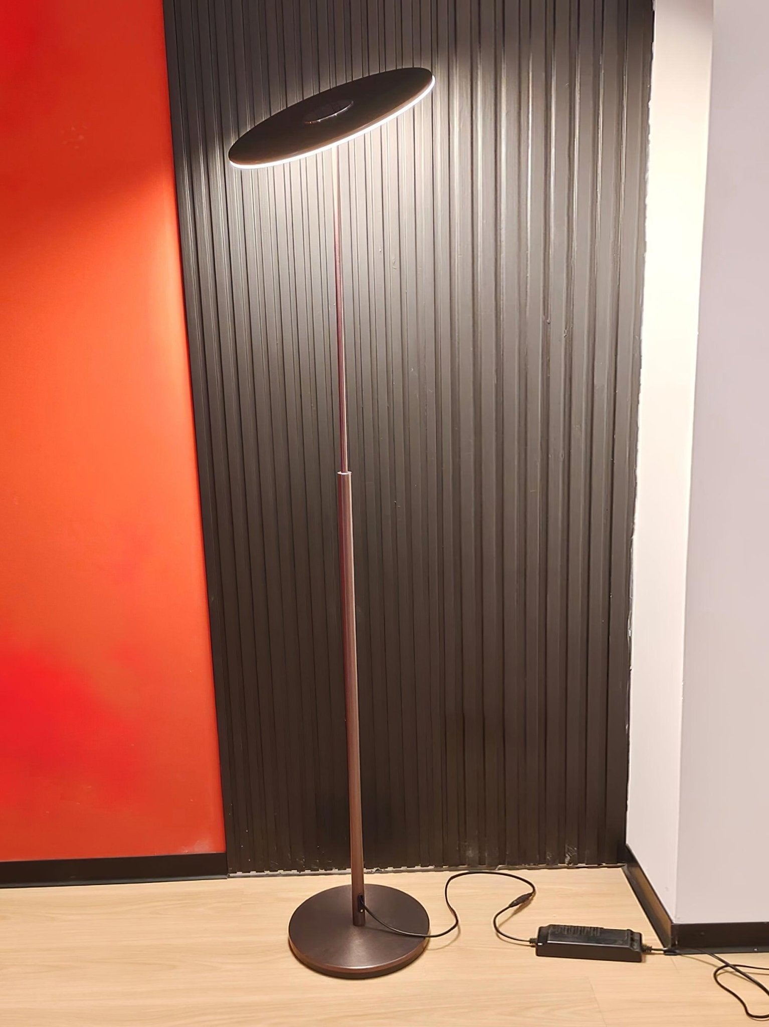 Ambra LED Floor Lamp - Blowlighting