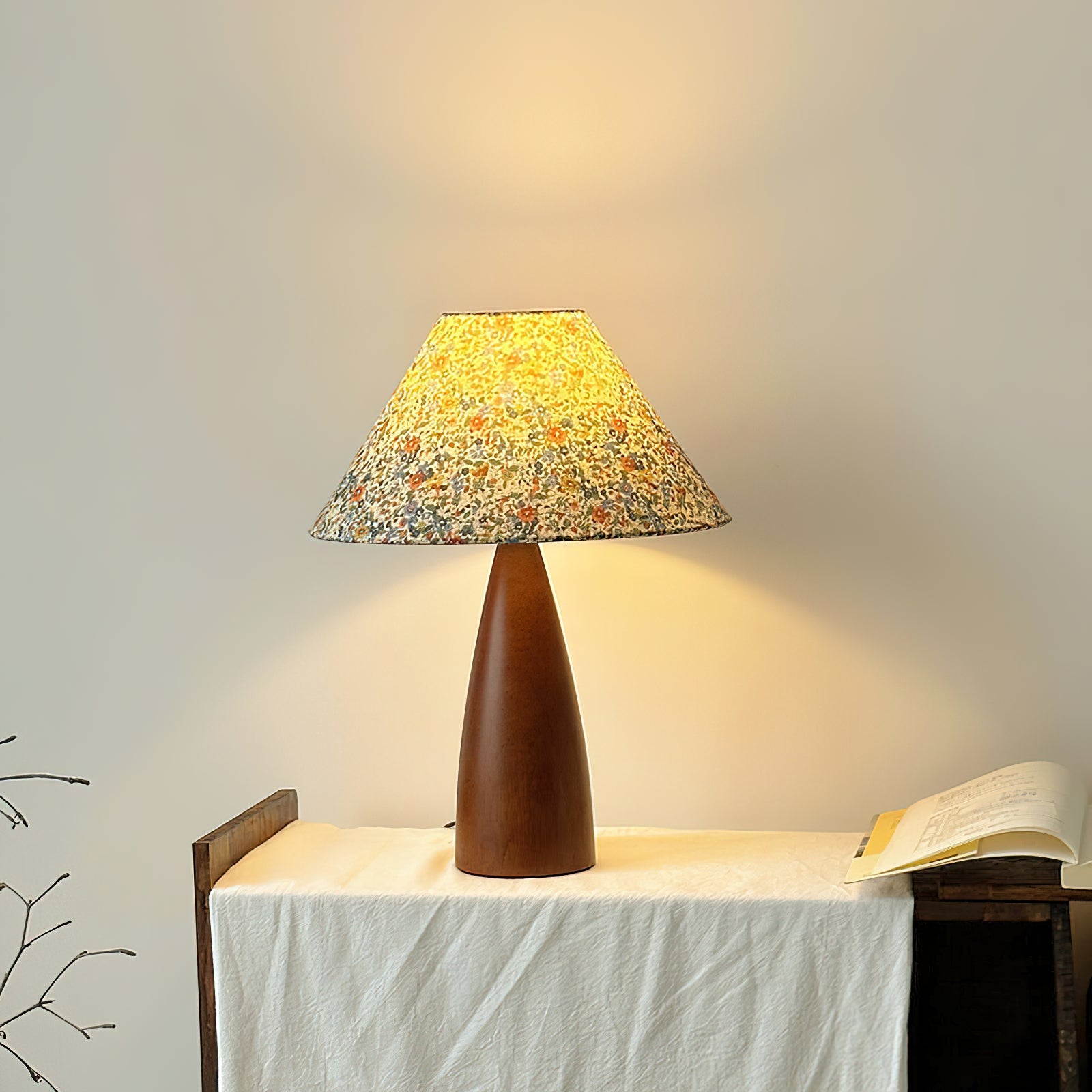 Amelia Blossom Table Lamp - Blowlighting