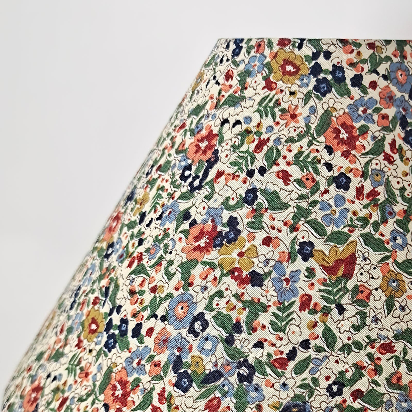 Amelia Blossom Table Lamp - Blowlighting