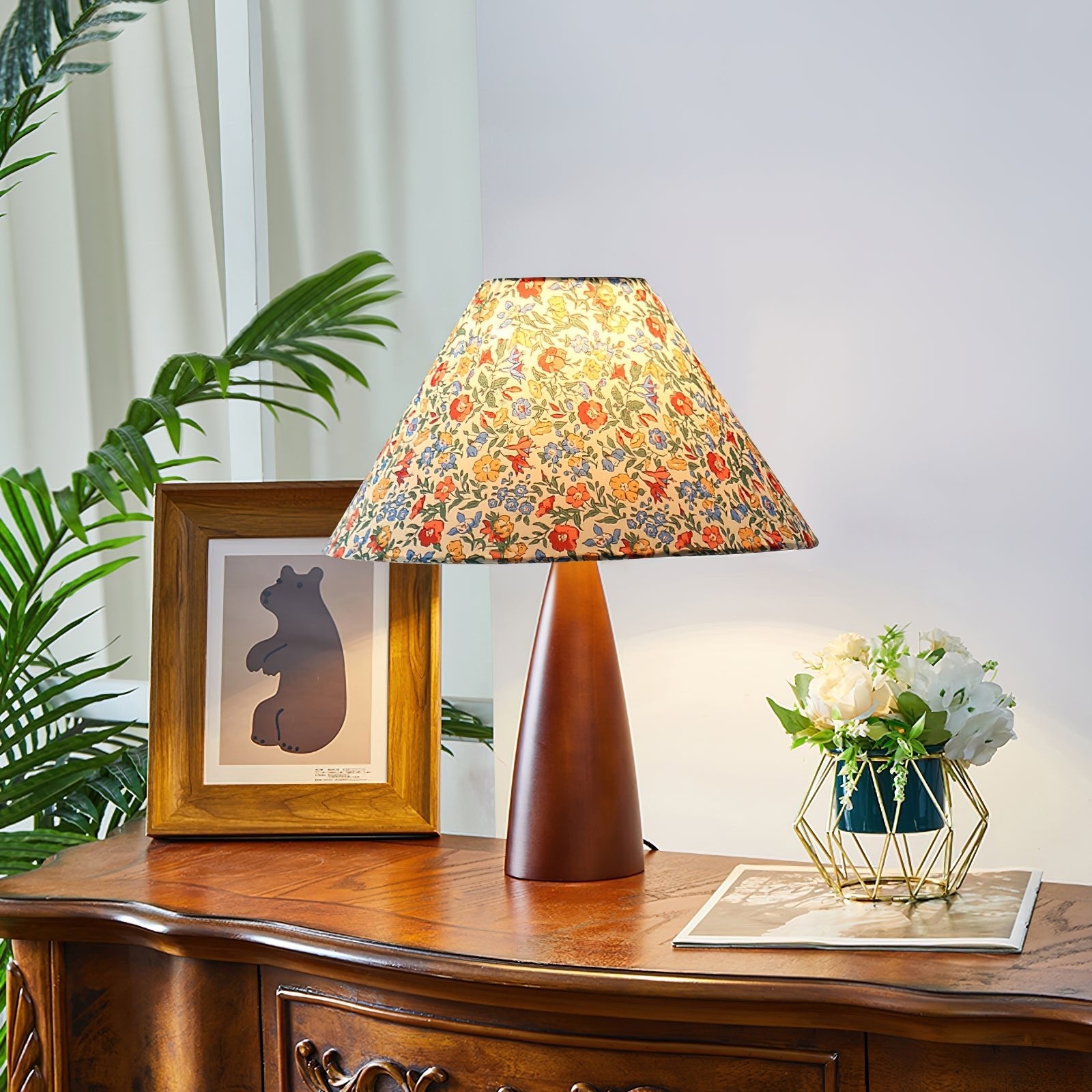 Amelia Blossom Table Lamp - Blowlighting